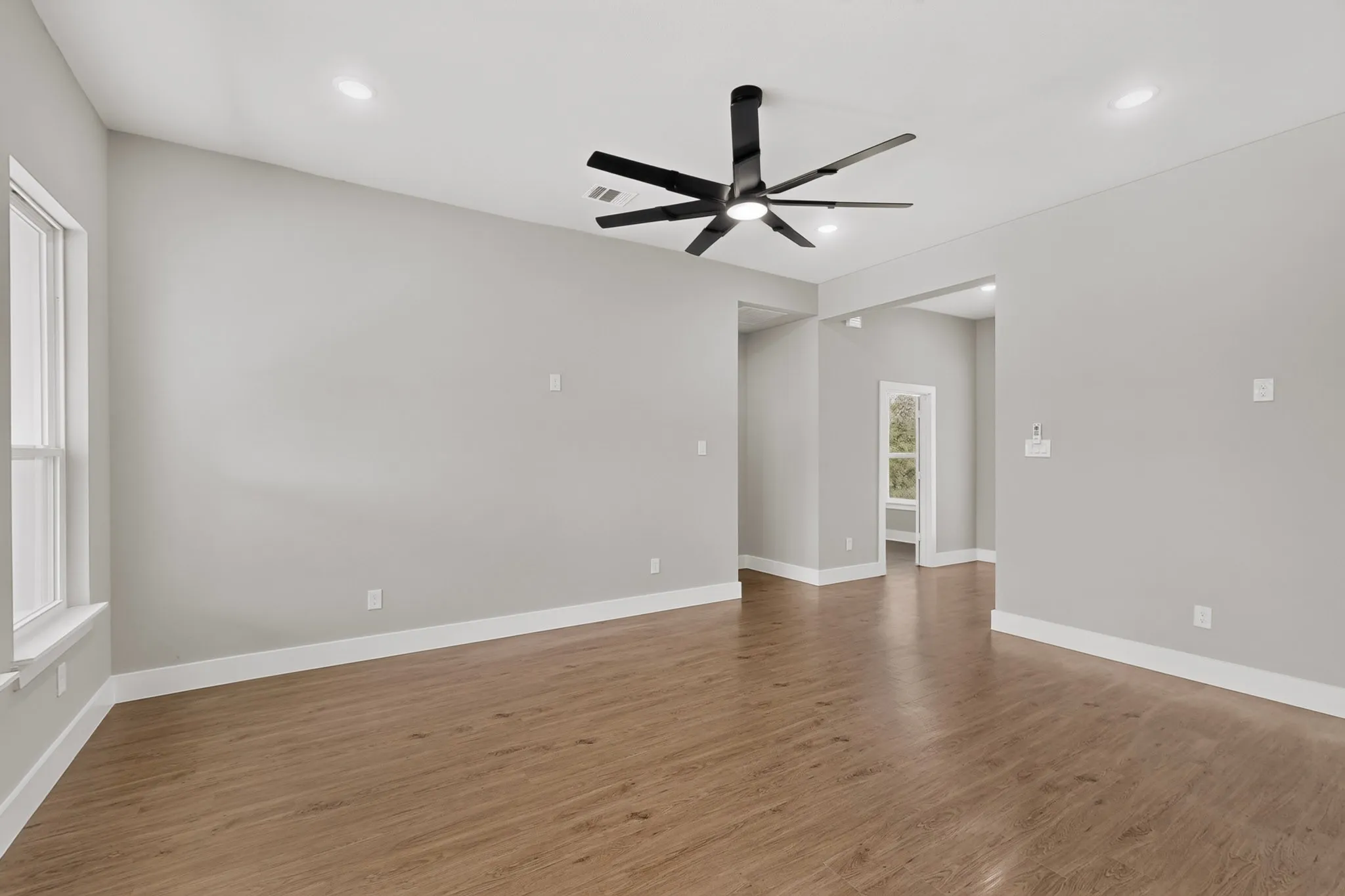 Single Family Residence For Sale in Tarrant County , 203 W Mansfield Avenue, Kennedale, Texas 76060, 4 Bedroom, 3 Bathroom, 2 Garage spaces, 1,800 Sqft, built in 2025, mls#21386824, Real Estate Agent in Kennedale, Homes For Sale in Tarrant county, Homes For Sale in Kennedale, Realtor in Kennedale Texas, Real Estate Brokerage Independent Realty Texas, Luminita Cordes Realtor