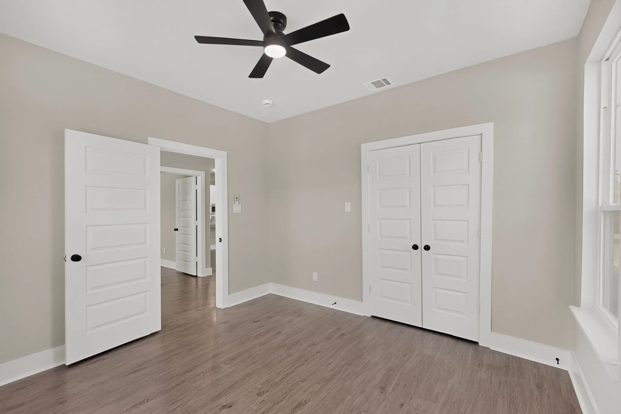 Single Family Residence For Sale in Tarrant County , 203 W Mansfield Avenue, Kennedale, Texas 76060, 4 Bedroom, 3 Bathroom, 2 Garage spaces, 1,800 Sqft, built in 2025, mls#21386824, Real Estate Agent in Kennedale, Homes For Sale in Tarrant county, Homes For Sale in Kennedale, Realtor in Kennedale Texas, Real Estate Brokerage Independent Realty Texas, Luminita Cordes Realtor