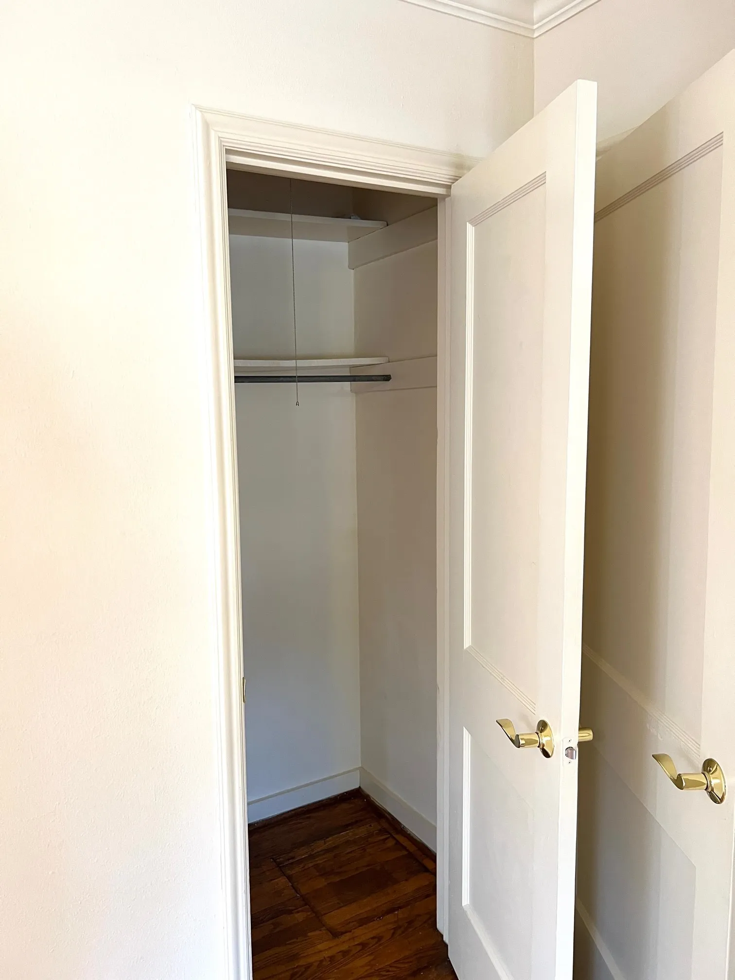 Duplex For Rent in Dallas County , 5910 Marquita Avenue, Dallas, Texas 75206, 2 Bedroom, 1 Bathroom, Garage spaces, 1,299 Sqft, built in 1939, mls#21386857, Real Estate Agent in Dallas, Homes For Rent in Dallas county, Homes For Rent in Dallas, Realtor in Dallas Texas, Real Estate Brokerage Independent Realty Texas, Luminita Cordes Realtor