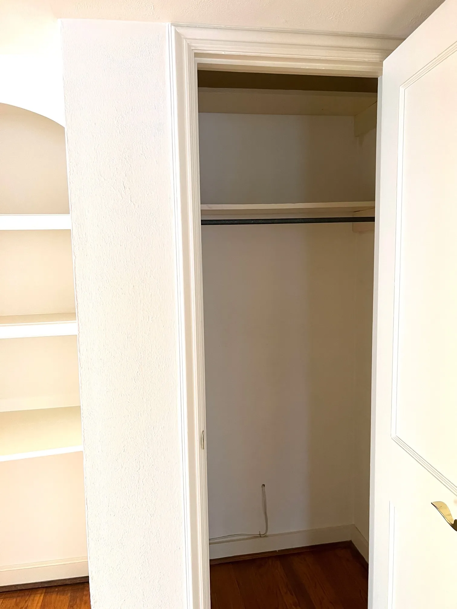 Duplex For Rent in Dallas County , 5910 Marquita Avenue, Dallas, Texas 75206, 2 Bedroom, 1 Bathroom, Garage spaces, 1,299 Sqft, built in 1939, mls#21386857, Real Estate Agent in Dallas, Homes For Rent in Dallas county, Homes For Rent in Dallas, Realtor in Dallas Texas, Real Estate Brokerage Independent Realty Texas, Luminita Cordes Realtor