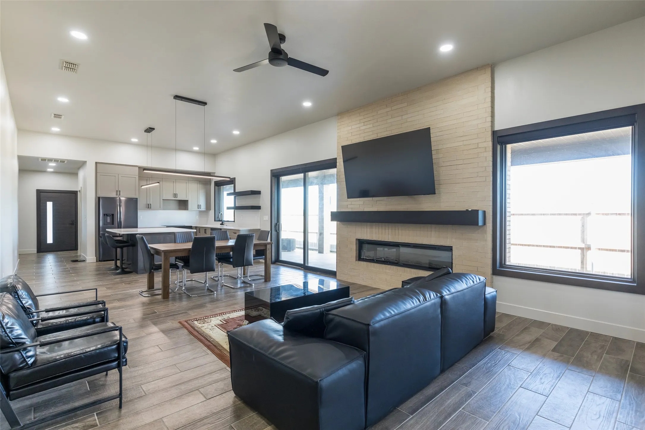 Single Family Residence For Sale in Taylor County , 1918 Appelt Road, Abilene, Texas 79601, 3 Bedroom, 2 Bathroom, 2 Garage spaces, 2,002 Sqft, built in 2024, mls#21384206, Real Estate Agent in Abilene, Homes For Sale in Taylor county, Homes For Sale in Abilene, Realtor in Abilene Texas, Real Estate Brokerage Independent Realty Texas, Luminita Cordes Realtor