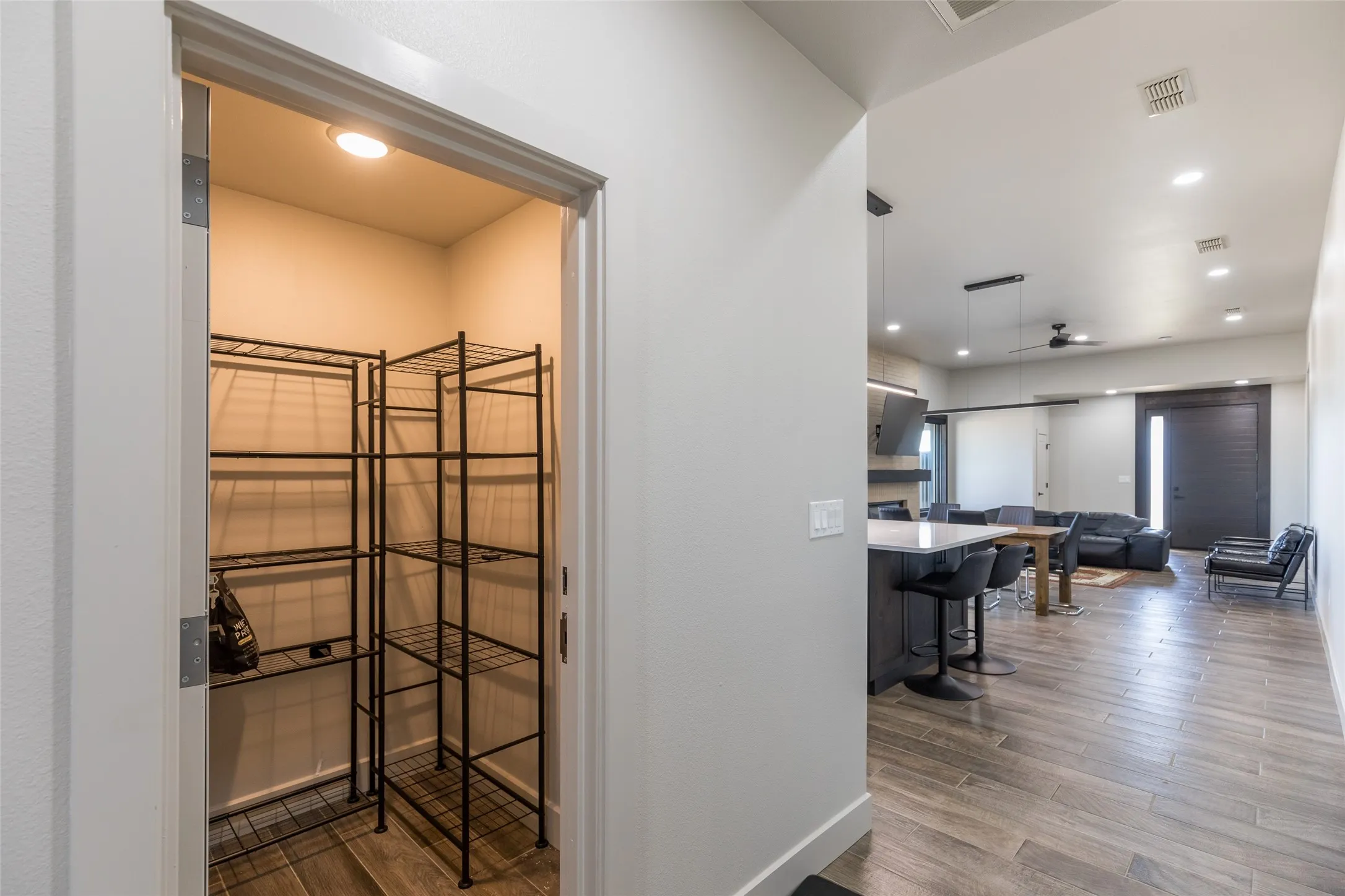 Single Family Residence For Sale in Taylor County , 1918 Appelt Road, Abilene, Texas 79601, 3 Bedroom, 2 Bathroom, 2 Garage spaces, 2,002 Sqft, built in 2024, mls#21384206, Real Estate Agent in Abilene, Homes For Sale in Taylor county, Homes For Sale in Abilene, Realtor in Abilene Texas, Real Estate Brokerage Independent Realty Texas, Luminita Cordes Realtor
