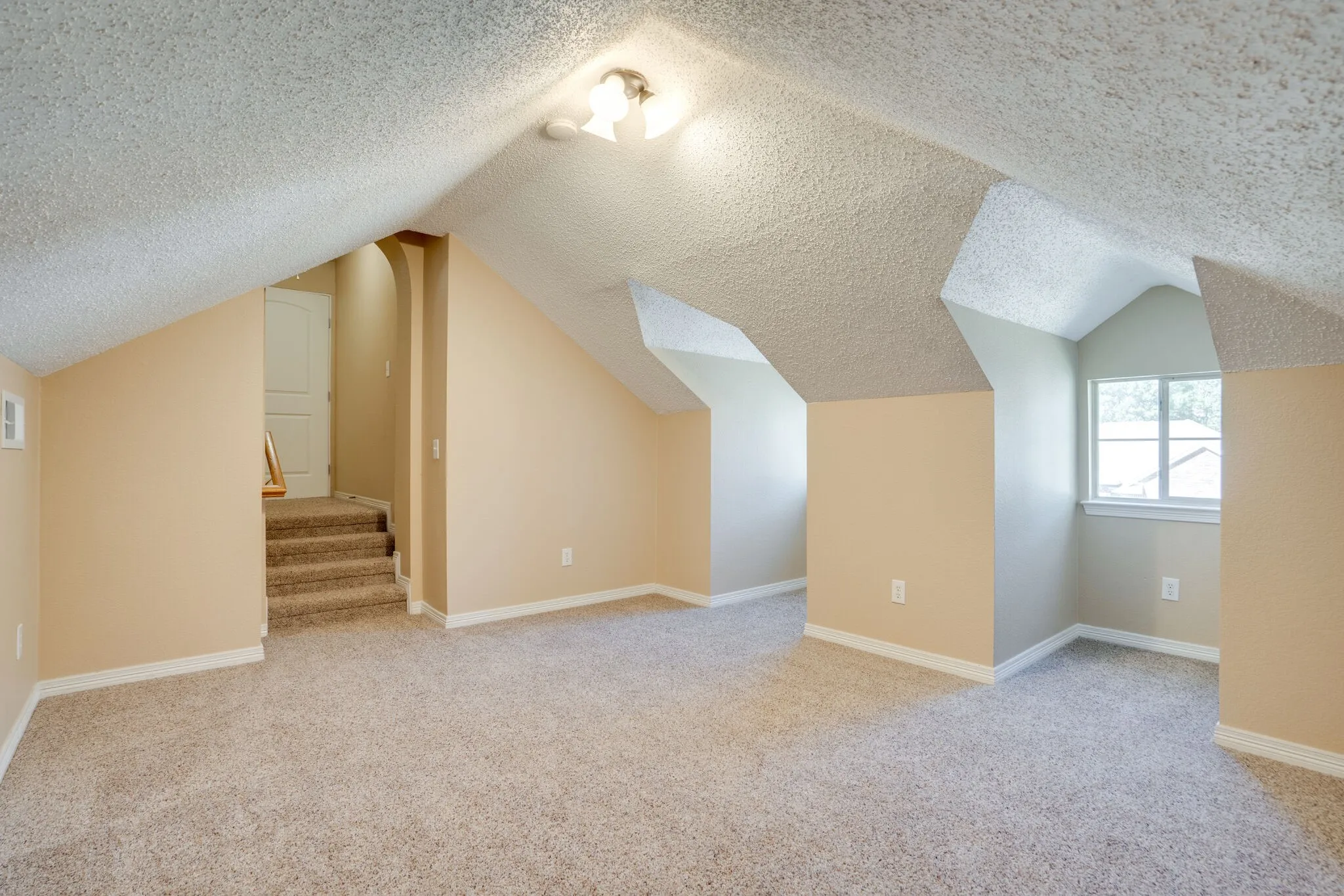 Single Family Residence For Rent in Collin County , 4036 Christopher Way, Plano, Texas 75024, 3 Bedroom, 3 Bathroom, 2 Garage spaces, 2,211 Sqft, built in 1996, mls#21386934, Real Estate Agent in Plano, Homes For Rent in Collin county, Homes For Rent in Plano, Realtor in Plano Texas, Real Estate Brokerage Independent Realty Texas, Luminita Cordes Realtor