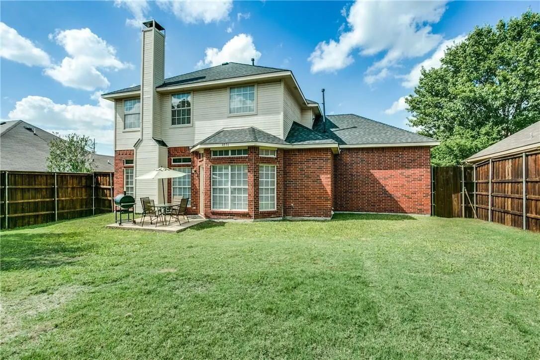 Single Family Residence For Rent in Collin County , 4036 Christopher Way, Plano, Texas 75024, 3 Bedroom, 3 Bathroom, 2 Garage spaces, 2,211 Sqft, built in 1996, mls#21386934, Real Estate Agent in Plano, Homes For Rent in Collin county, Homes For Rent in Plano, Realtor in Plano Texas, Real Estate Brokerage Independent Realty Texas, Luminita Cordes Realtor
