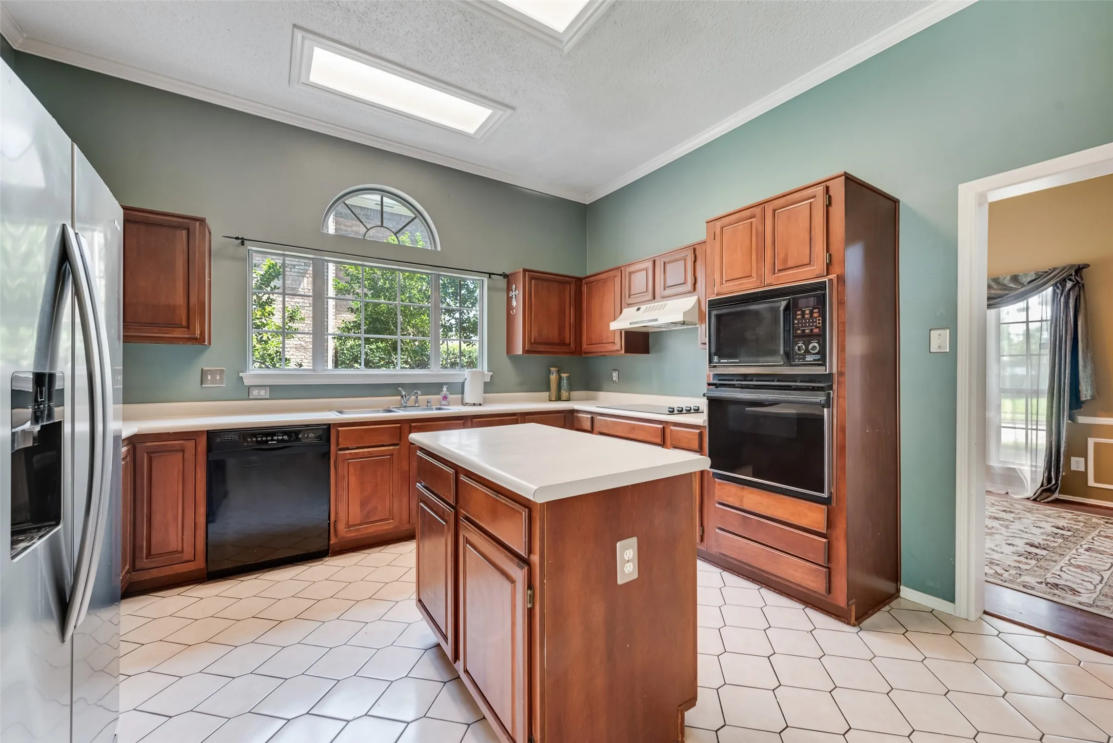 Single Family Residence For Rent in Collin County , 1909 Smith Drive, Plano, Texas 75023, 4 Bedroom, 3 Bathroom, 2 Garage spaces, 2,499 Sqft, built in 1991, mls#21386942, Real Estate Agent in Plano, Homes For Rent in Collin county, Homes For Rent in Plano, Realtor in Plano Texas, Real Estate Brokerage Independent Realty Texas, Luminita Cordes Realtor
