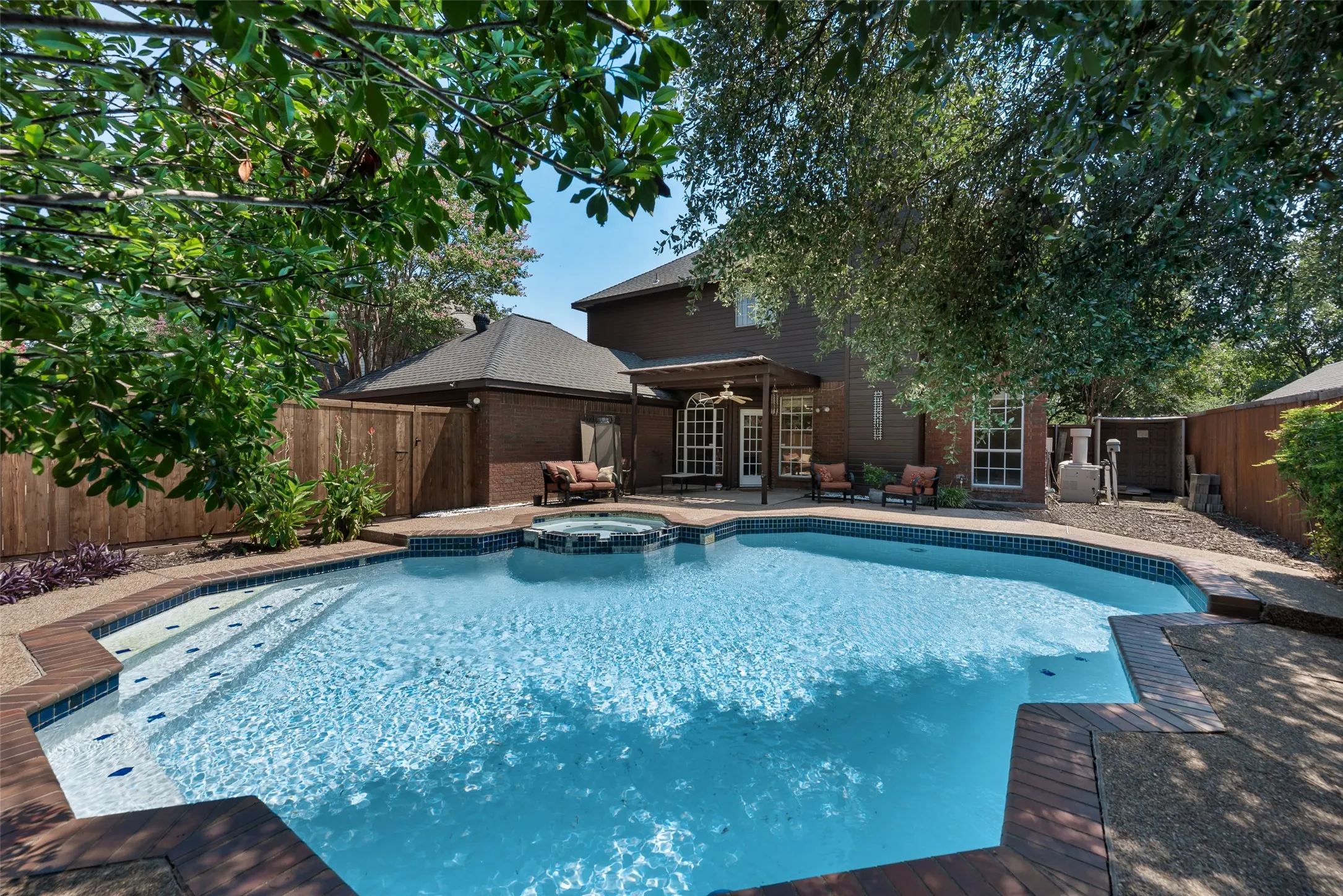 Single Family Residence For Rent in Collin County , 1909 Smith Drive, Plano, Texas 75023, 4 Bedroom, 3 Bathroom, 2 Garage spaces, 2,499 Sqft, built in 1991, mls#21386942, Real Estate Agent in Plano, Homes For Rent in Collin county, Homes For Rent in Plano, Realtor in Plano Texas, Real Estate Brokerage Independent Realty Texas, Luminita Cordes Realtor