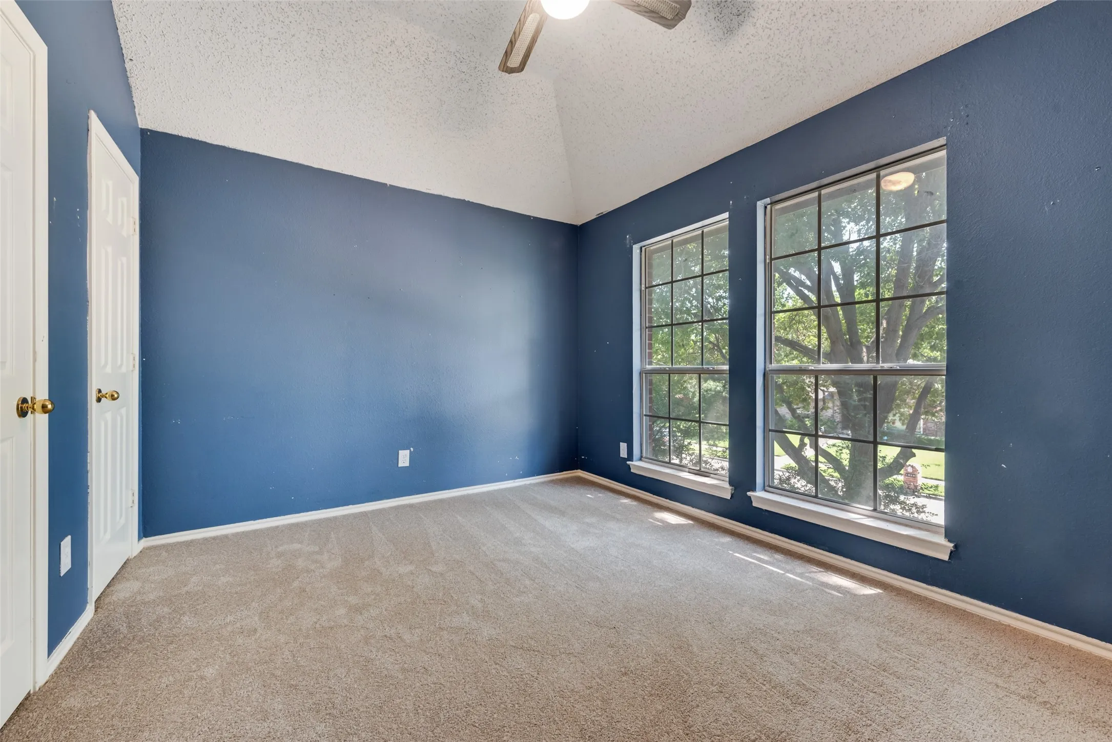 Single Family Residence For Rent in Collin County , 1909 Smith Drive, Plano, Texas 75023, 4 Bedroom, 3 Bathroom, 2 Garage spaces, 2,499 Sqft, built in 1991, mls#21386942, Real Estate Agent in Plano, Homes For Rent in Collin county, Homes For Rent in Plano, Realtor in Plano Texas, Real Estate Brokerage Independent Realty Texas, Luminita Cordes Realtor