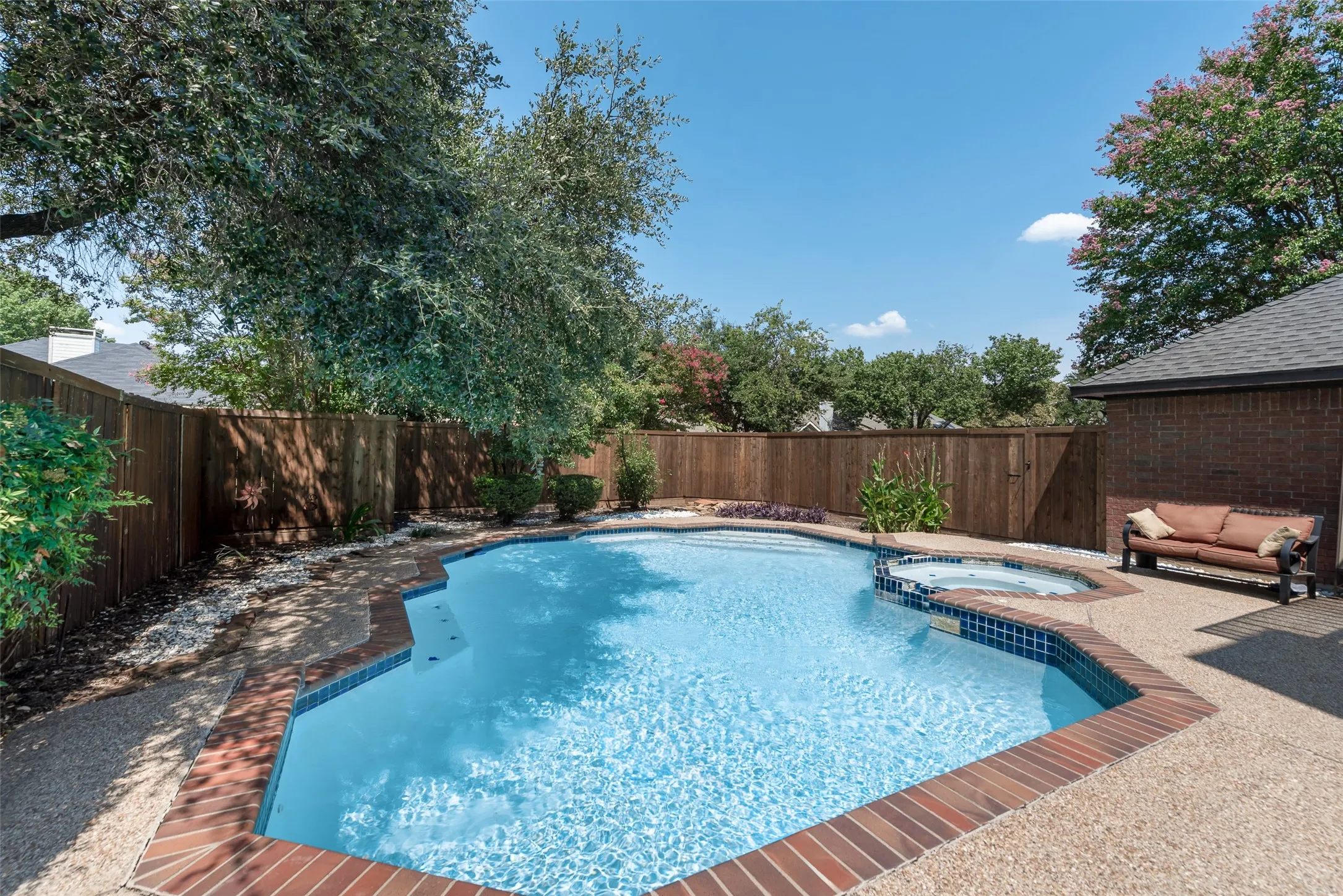 Single Family Residence For Rent in Collin County , 1909 Smith Drive, Plano, Texas 75023, 4 Bedroom, 3 Bathroom, 2 Garage spaces, 2,499 Sqft, built in 1991, mls#21386942, Real Estate Agent in Plano, Homes For Rent in Collin county, Homes For Rent in Plano, Realtor in Plano Texas, Real Estate Brokerage Independent Realty Texas, Luminita Cordes Realtor