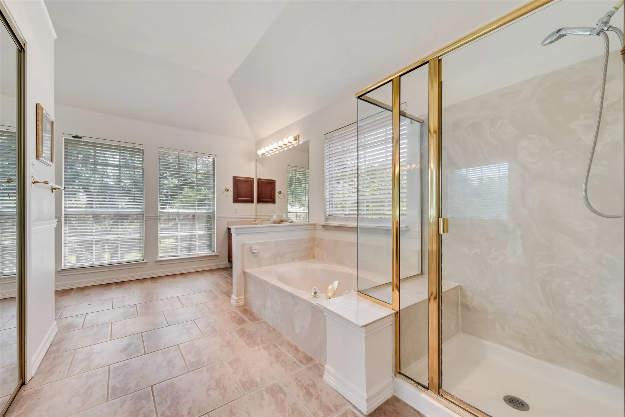 Single Family Residence For Rent in Collin County , 1909 Smith Drive, Plano, Texas 75023, 4 Bedroom, 3 Bathroom, 2 Garage spaces, 2,499 Sqft, built in 1991, mls#21386942, Real Estate Agent in Plano, Homes For Rent in Collin county, Homes For Rent in Plano, Realtor in Plano Texas, Real Estate Brokerage Independent Realty Texas, Luminita Cordes Realtor
