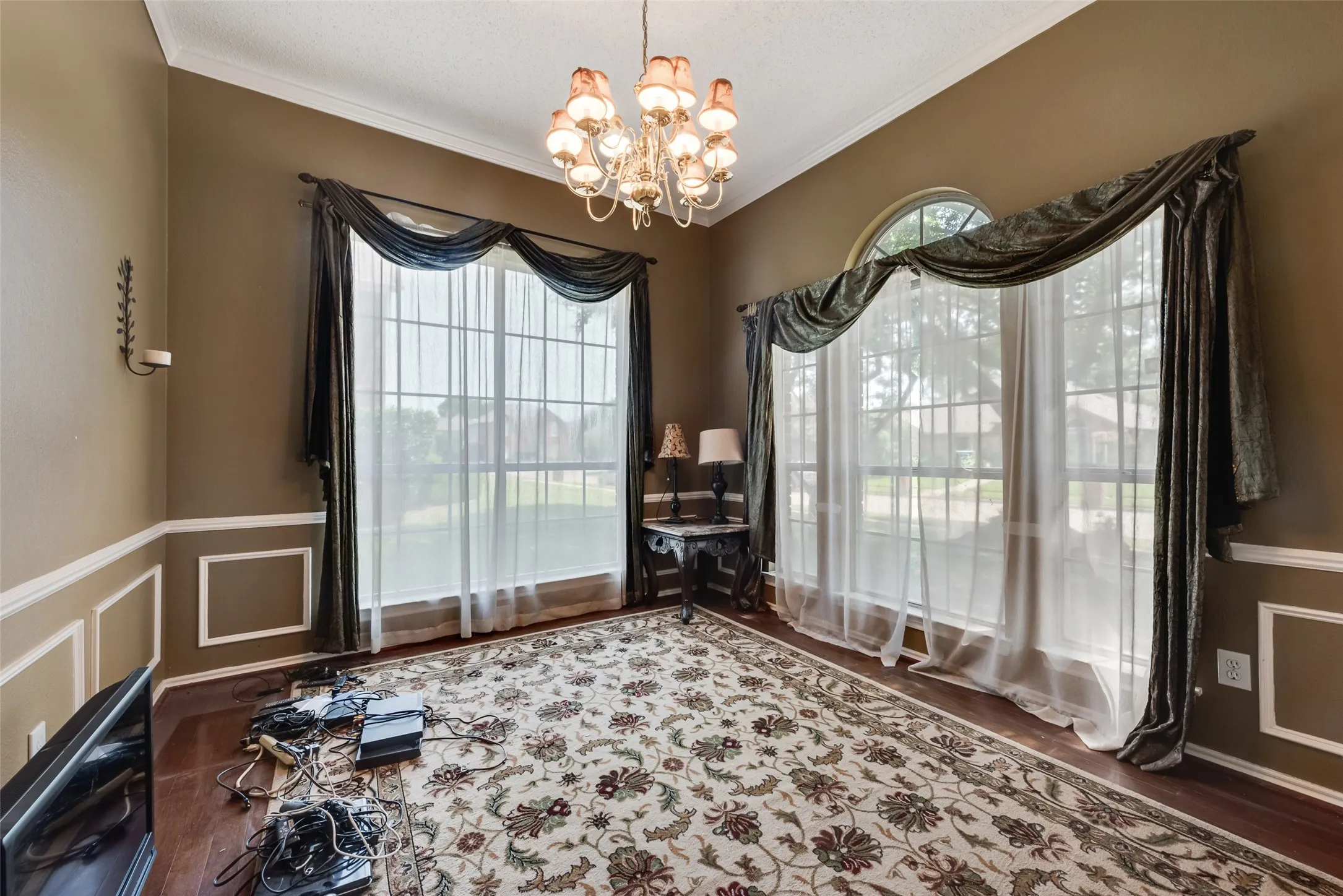 Single Family Residence For Rent in Collin County , 1909 Smith Drive, Plano, Texas 75023, 4 Bedroom, 3 Bathroom, 2 Garage spaces, 2,499 Sqft, built in 1991, mls#21386942, Real Estate Agent in Plano, Homes For Rent in Collin county, Homes For Rent in Plano, Realtor in Plano Texas, Real Estate Brokerage Independent Realty Texas, Luminita Cordes Realtor