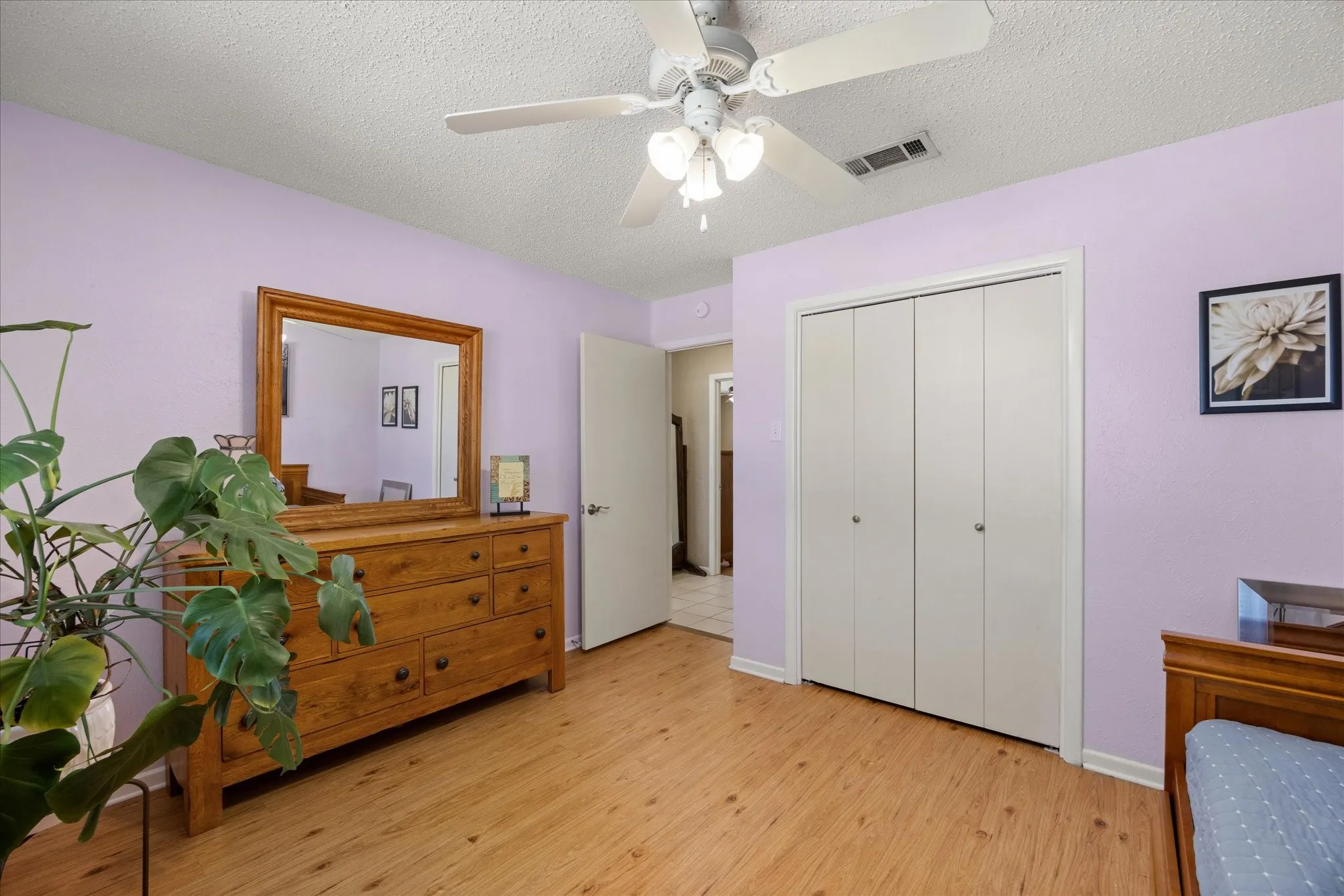 Single Family Residence For Sale in Hood County , 330 Reed Road, Granbury, Texas 76049, 4 Bedroom, 2 Bathroom, 2 Garage spaces, 2,148 Sqft, built in 1975, mls#21386850, Real Estate Agent in Granbury, Homes For Sale in Hood county, Homes For Sale in Granbury, Realtor in Granbury Texas, Real Estate Brokerage Independent Realty Texas, Luminita Cordes Realtor