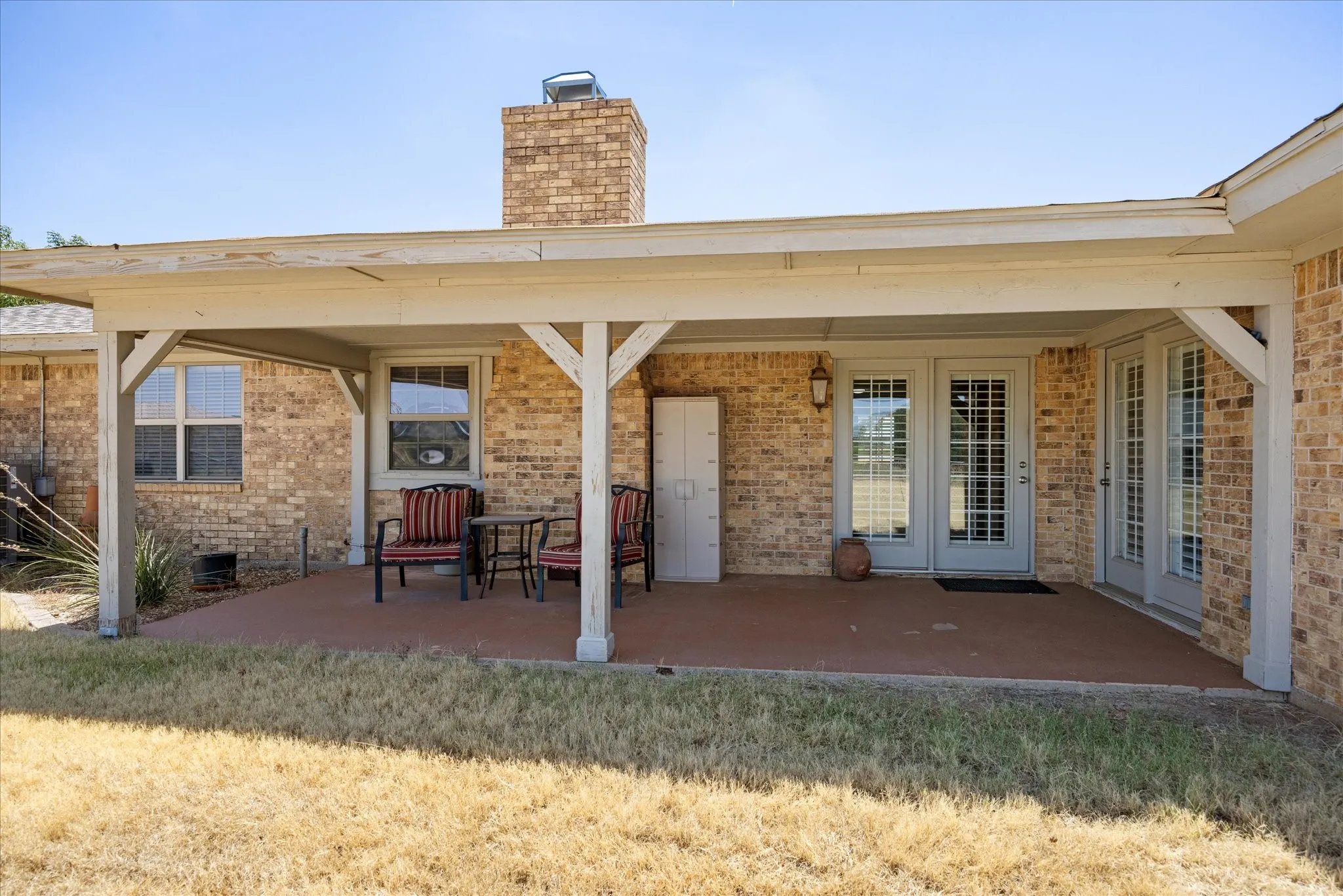 Single Family Residence For Sale in Hood County , 330 Reed Road, Granbury, Texas 76049, 4 Bedroom, 2 Bathroom, 2 Garage spaces, 2,148 Sqft, built in 1975, mls#21386850, Real Estate Agent in Granbury, Homes For Sale in Hood county, Homes For Sale in Granbury, Realtor in Granbury Texas, Real Estate Brokerage Independent Realty Texas, Luminita Cordes Realtor