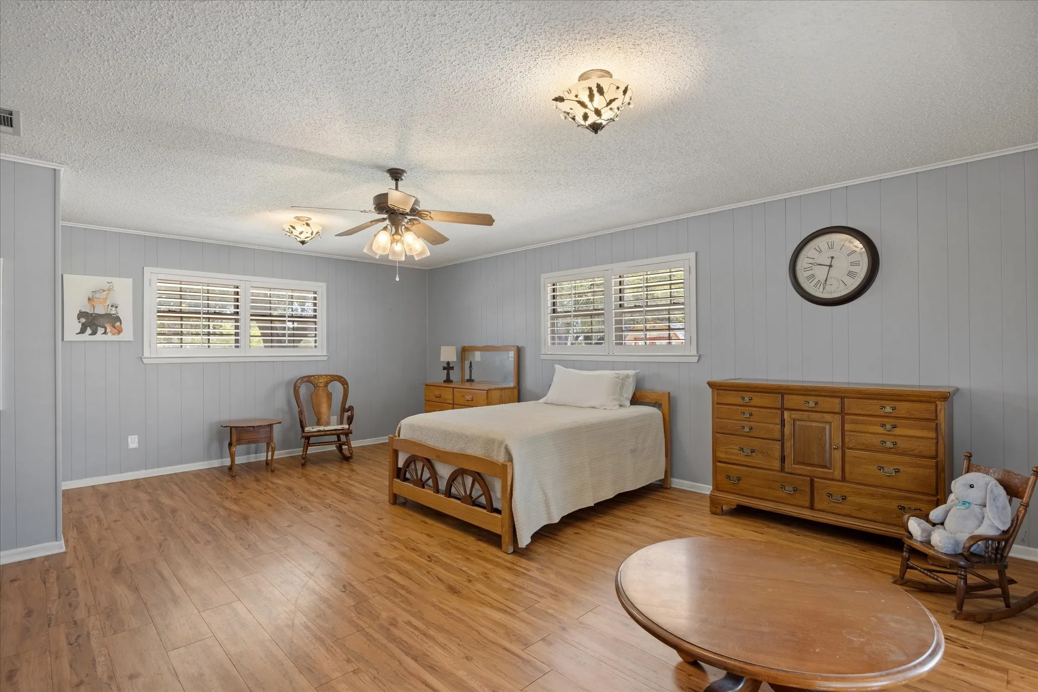 Single Family Residence For Sale in Hood County , 330 Reed Road, Granbury, Texas 76049, 4 Bedroom, 2 Bathroom, 2 Garage spaces, 2,148 Sqft, built in 1975, mls#21386850, Real Estate Agent in Granbury, Homes For Sale in Hood county, Homes For Sale in Granbury, Realtor in Granbury Texas, Real Estate Brokerage Independent Realty Texas, Luminita Cordes Realtor