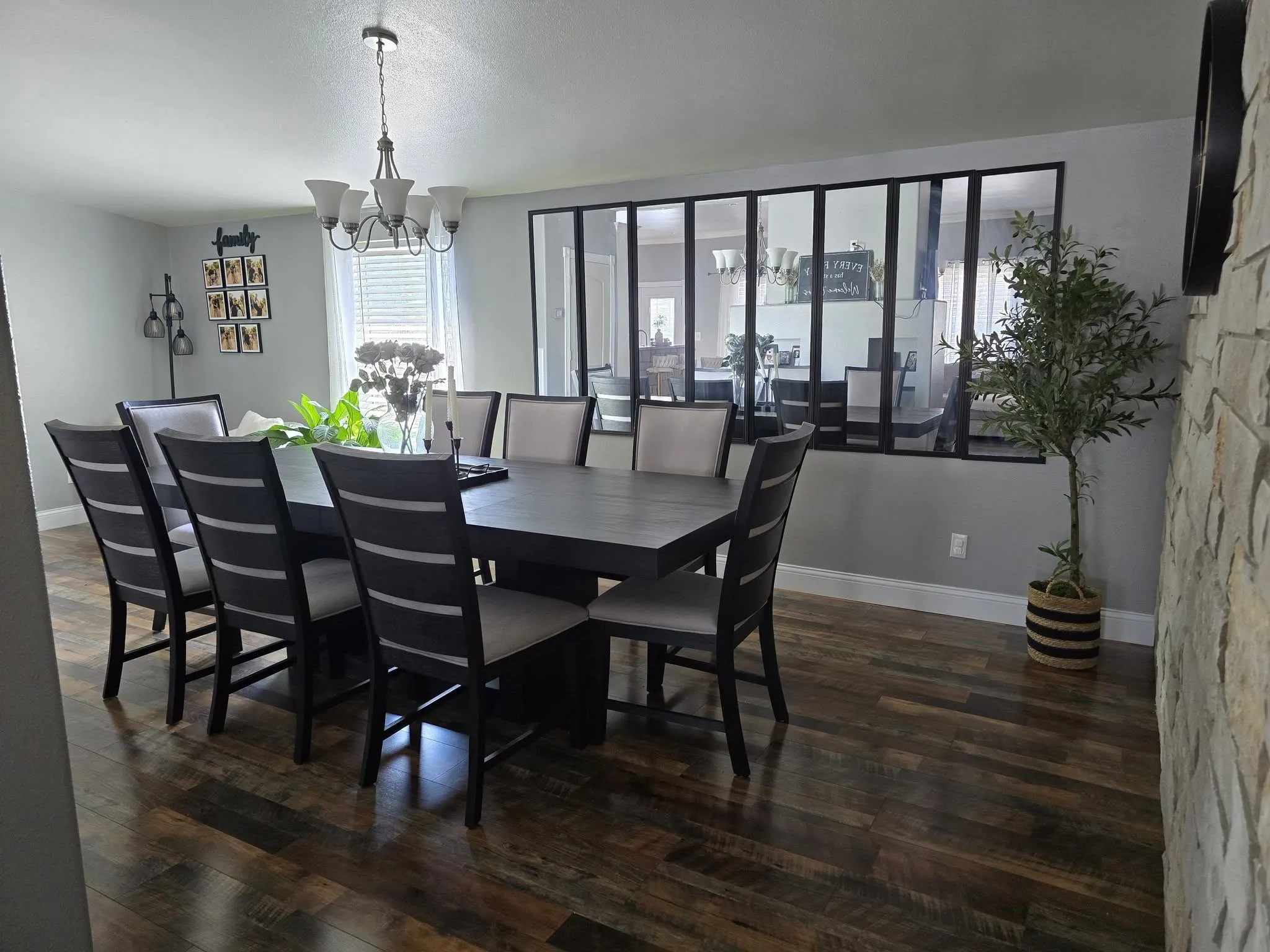 Single Family Residence For Sale in Shackelford County , 441 Glesk, Albany, Texas 76430, 3 Bedroom, 2 Bathroom, Garage spaces, 2,625 Sqft, built in 2015, mls#21386434, Real Estate Agent in Albany, Homes For Sale in Shackelford county, Homes For Sale in Albany, Realtor in Albany Texas, Real Estate Brokerage Independent Realty Texas, Luminita Cordes Realtor