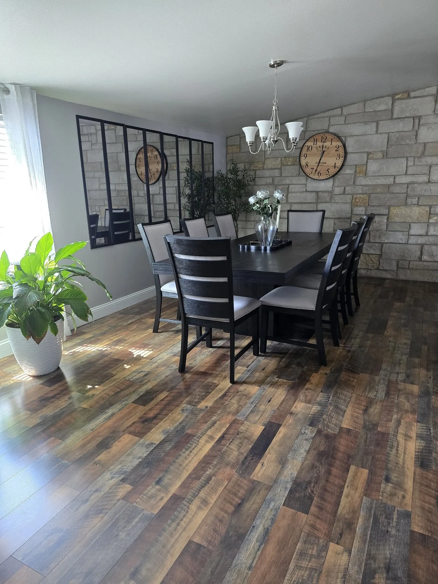 Single Family Residence For Sale in Shackelford County , 441 Glesk, Albany, Texas 76430, 3 Bedroom, 2 Bathroom, Garage spaces, 2,625 Sqft, built in 2015, mls#21386434, Real Estate Agent in Albany, Homes For Sale in Shackelford county, Homes For Sale in Albany, Realtor in Albany Texas, Real Estate Brokerage Independent Realty Texas, Luminita Cordes Realtor