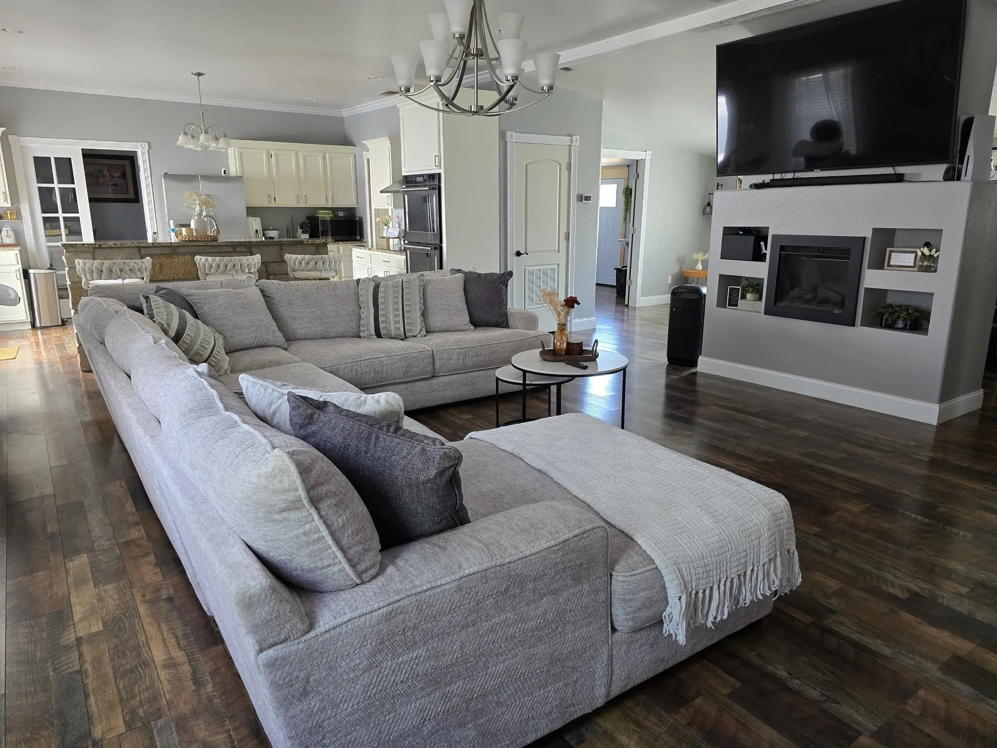 Single Family Residence For Sale in Shackelford County , 441 Glesk, Albany, Texas 76430, 3 Bedroom, 2 Bathroom, Garage spaces, 2,625 Sqft, built in 2015, mls#21386434, Real Estate Agent in Albany, Homes For Sale in Shackelford county, Homes For Sale in Albany, Realtor in Albany Texas, Real Estate Brokerage Independent Realty Texas, Luminita Cordes Realtor