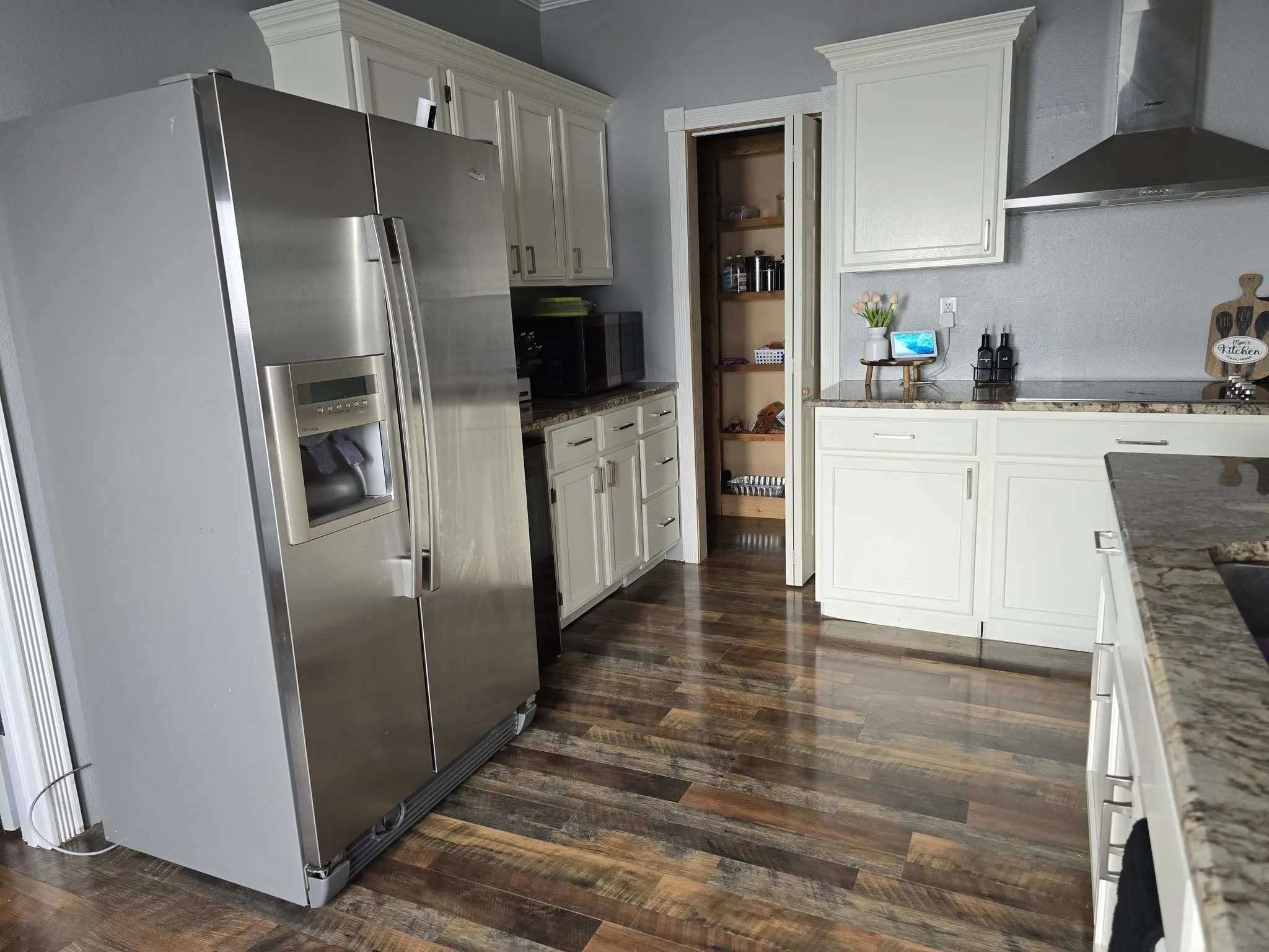 Single Family Residence For Sale in Shackelford County , 441 Glesk, Albany, Texas 76430, 3 Bedroom, 2 Bathroom, Garage spaces, 2,625 Sqft, built in 2015, mls#21386434, Real Estate Agent in Albany, Homes For Sale in Shackelford county, Homes For Sale in Albany, Realtor in Albany Texas, Real Estate Brokerage Independent Realty Texas, Luminita Cordes Realtor