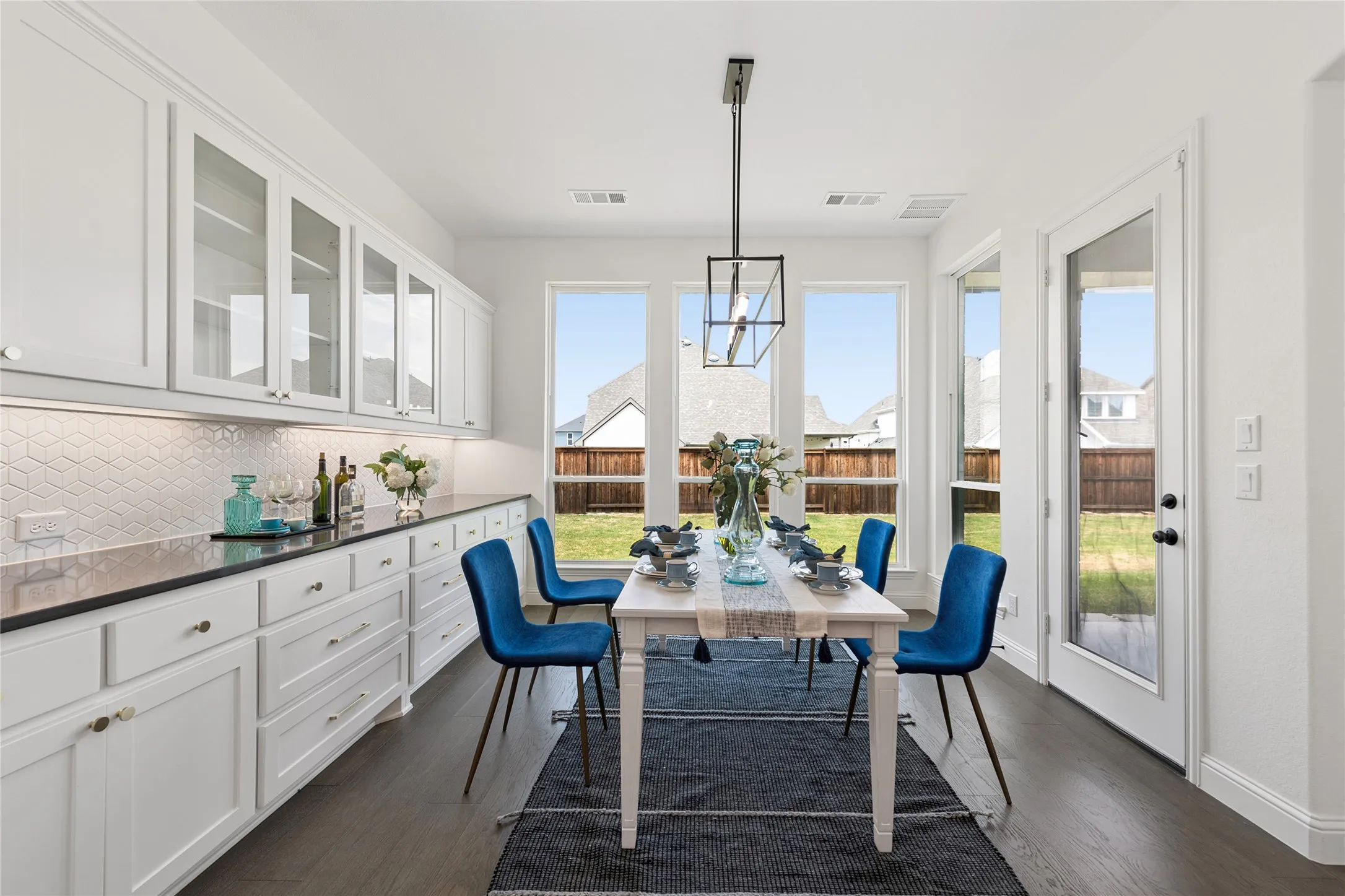 Single Family Residence For Rent in Denton County , 4550 Mayfield Drive, Prosper, Texas 75078, 4 Bedroom, 5 Bathroom, 3 Garage spaces, 3,703 Sqft, built in 2023, mls#21386951, Real Estate Agent in Prosper, Homes For Rent in Denton county, Homes For Rent in Prosper, Realtor in Prosper Texas, Real Estate Brokerage Independent Realty Texas, Luminita Cordes Realtor