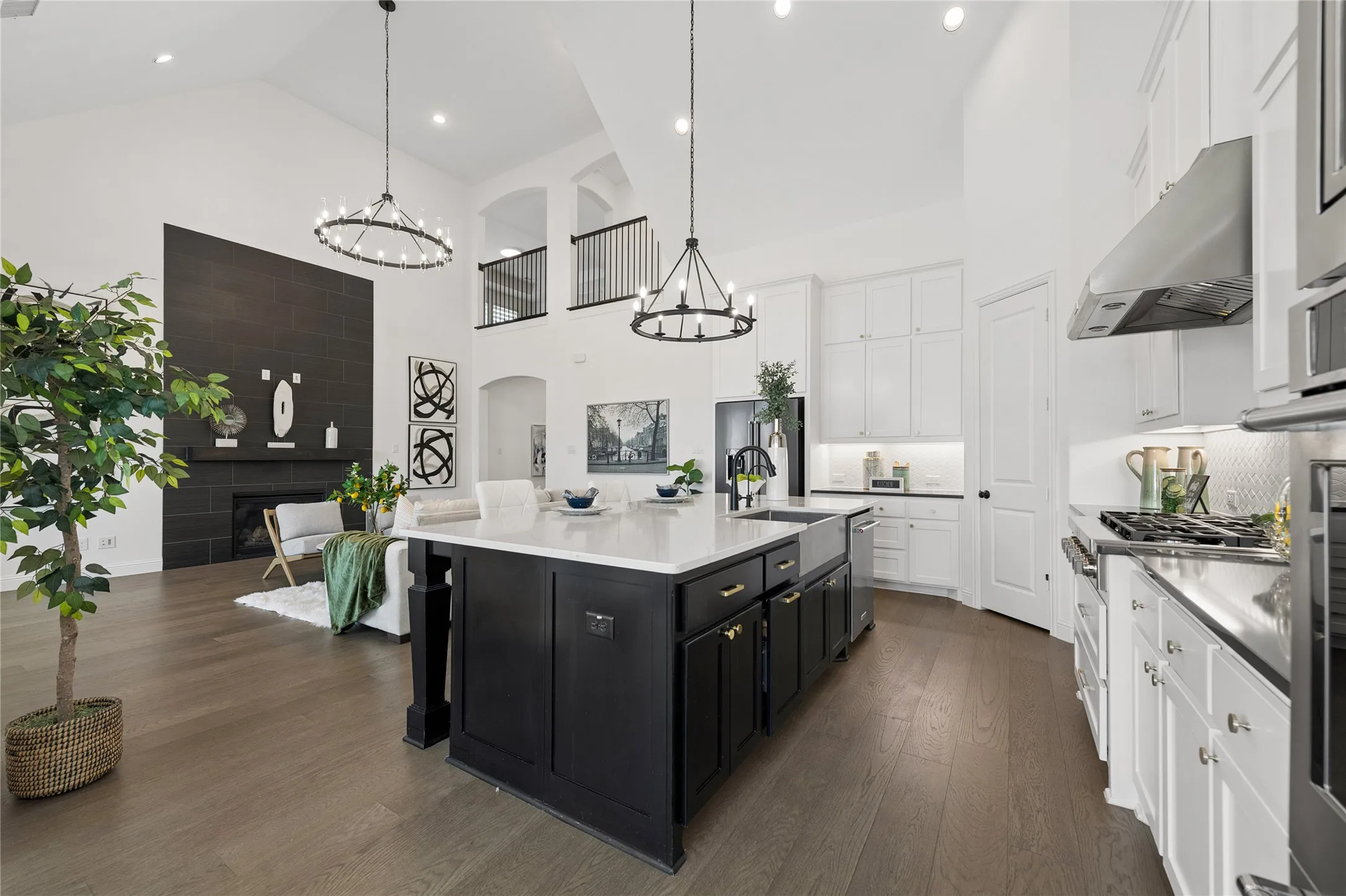 Single Family Residence For Rent in Denton County , 4550 Mayfield Drive, Prosper, Texas 75078, 4 Bedroom, 5 Bathroom, 3 Garage spaces, 3,703 Sqft, built in 2023, mls#21386951, Real Estate Agent in Prosper, Homes For Rent in Denton county, Homes For Rent in Prosper, Realtor in Prosper Texas, Real Estate Brokerage Independent Realty Texas, Luminita Cordes Realtor