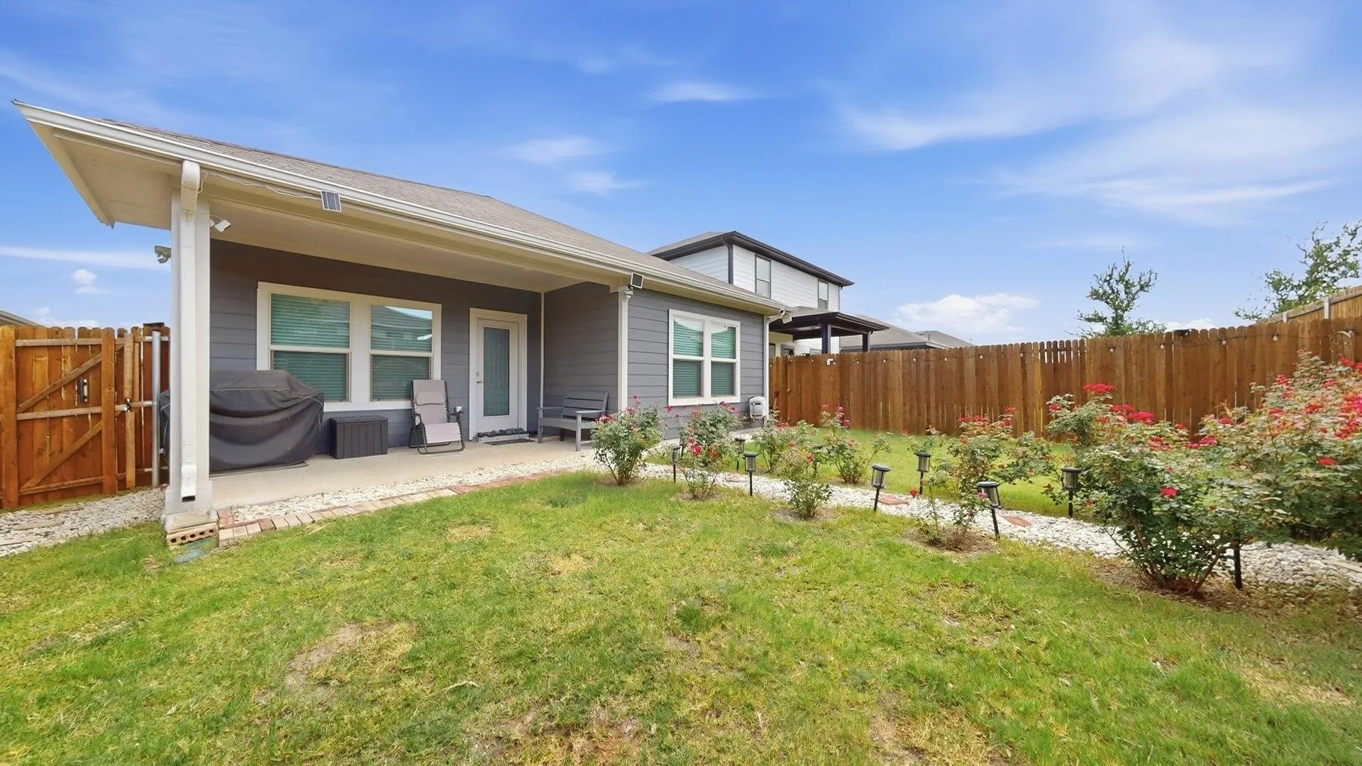 Single Family Residence For Rent in Kaufman County , 2108 River Pine Road, Forney, Texas 75126, 4 Bedroom, 3 Bathroom, 2 Garage spaces, 2,253 Sqft, built in 2022, mls#21386952, Real Estate Agent in Forney, Homes For Rent in Kaufman county, Homes For Rent in Forney, Realtor in Forney Texas, Real Estate Brokerage Independent Realty Texas, Luminita Cordes Realtor