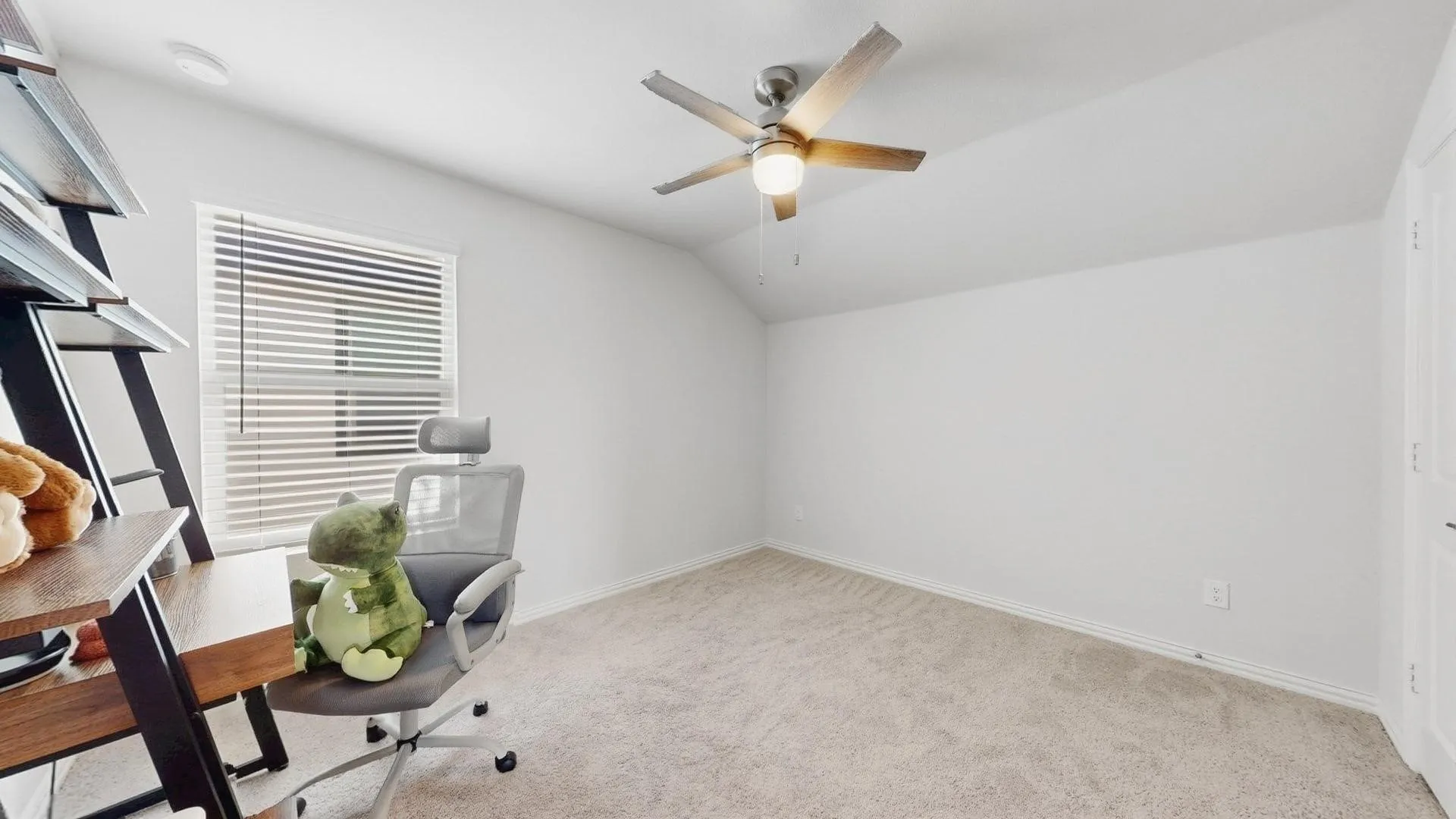 Single Family Residence For Rent in Kaufman County , 2108 River Pine Road, Forney, Texas 75126, 4 Bedroom, 3 Bathroom, 2 Garage spaces, 2,253 Sqft, built in 2022, mls#21386952, Real Estate Agent in Forney, Homes For Rent in Kaufman county, Homes For Rent in Forney, Realtor in Forney Texas, Real Estate Brokerage Independent Realty Texas, Luminita Cordes Realtor