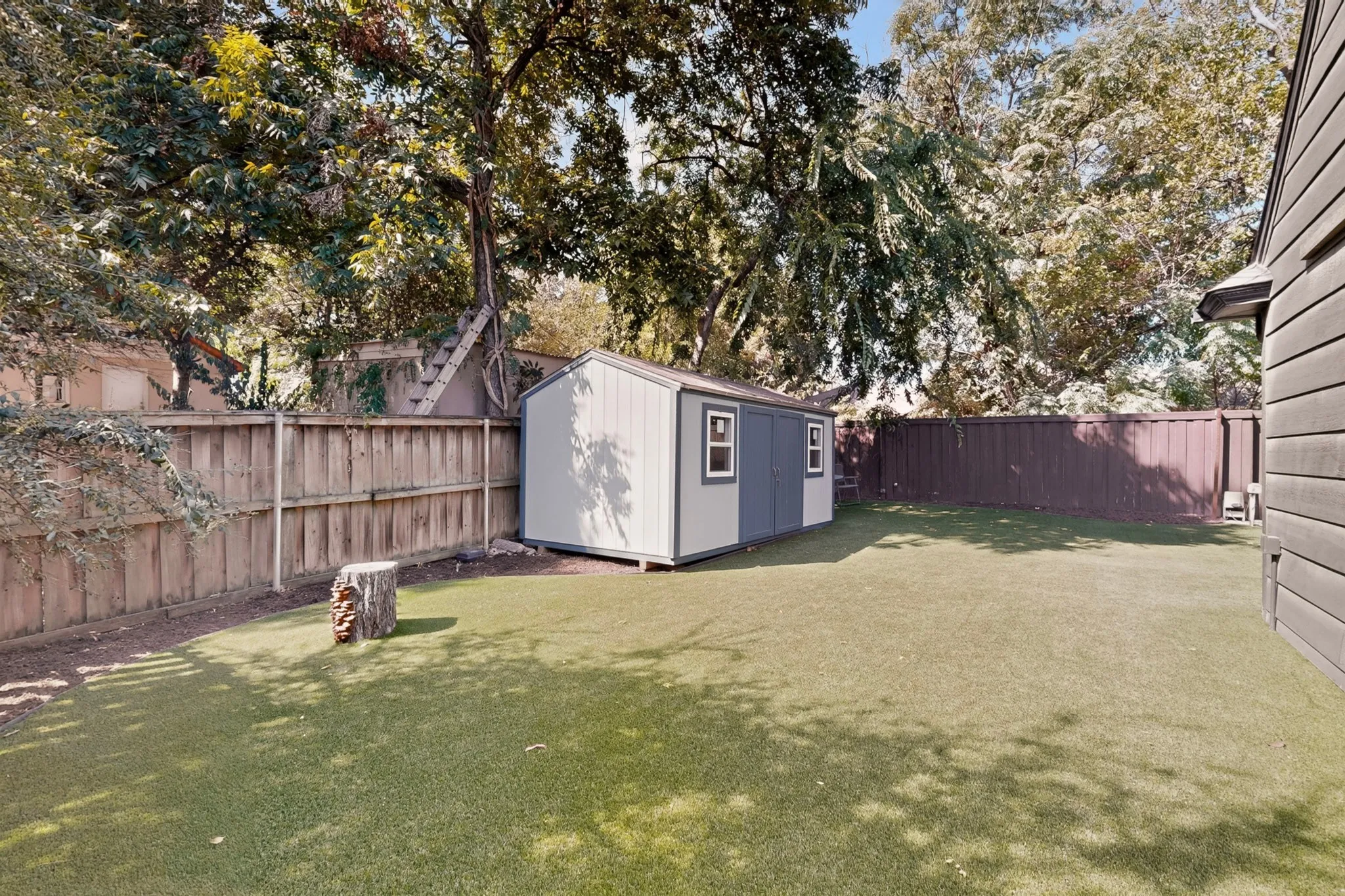 Single Family Residence For Sale in Dallas County , 633 Strong Street, Dallas, Texas 75208, 4 Bedroom, 3 Bathroom, Garage spaces, 2,210 Sqft, built in 1950, mls#21386384, Real Estate Agent in Dallas, Homes For Sale in Dallas county, Homes For Sale in Dallas, Realtor in Dallas Texas, Real Estate Brokerage Independent Realty Texas, Luminita Cordes Realtor