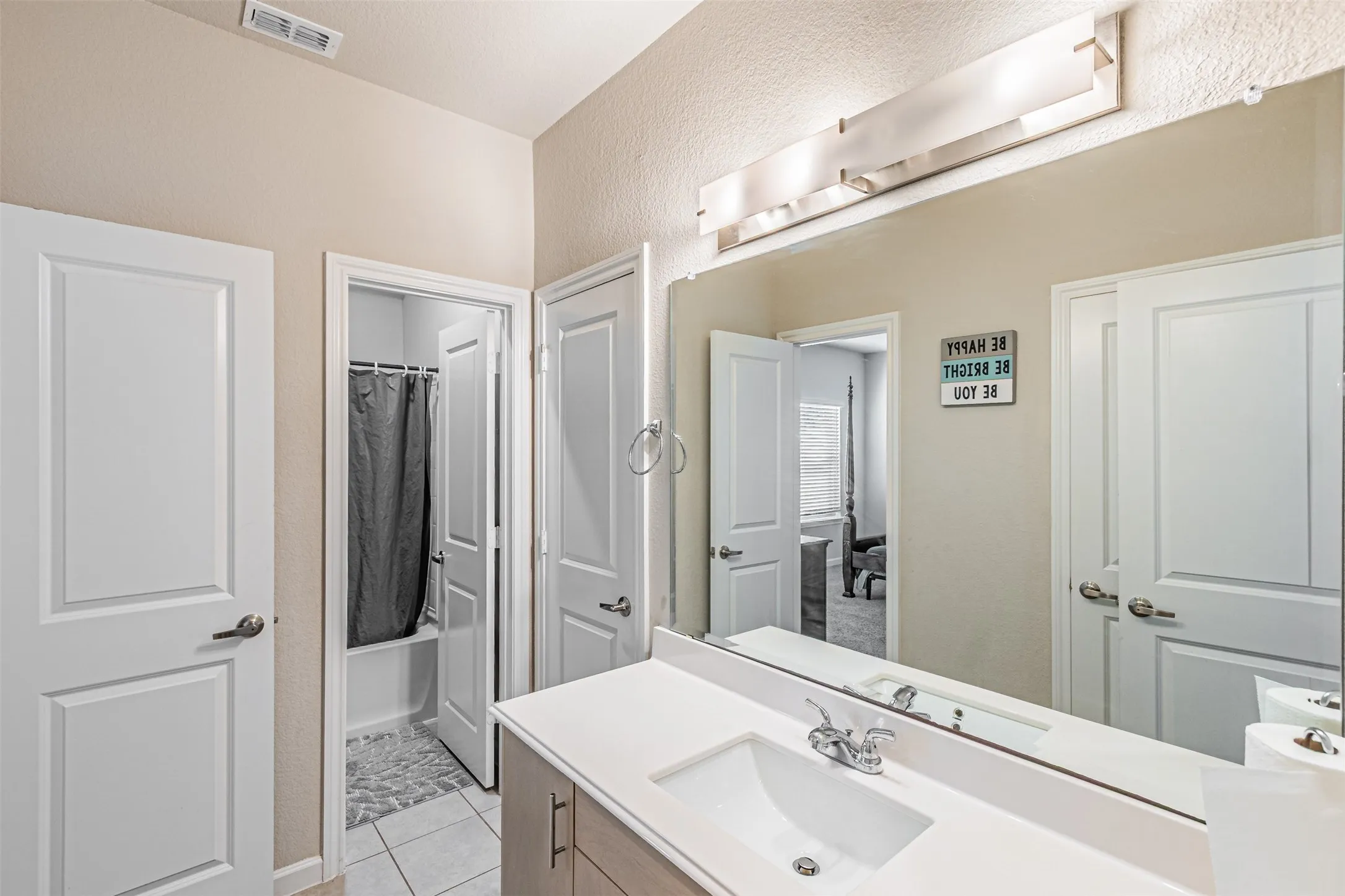 Single Family Residence For Sale in Johnson County , 1104 Goldenrod Drive, Godley, Texas 76044, 4 Bedroom, 4 Bathroom, 2 Garage spaces, 2,582 Sqft, built in 2023, mls#21385241, Real Estate Agent in Godley, Homes For Sale in Johnson county, Homes For Sale in Godley, Realtor in Godley Texas, Real Estate Brokerage Independent Realty Texas, Luminita Cordes Realtor