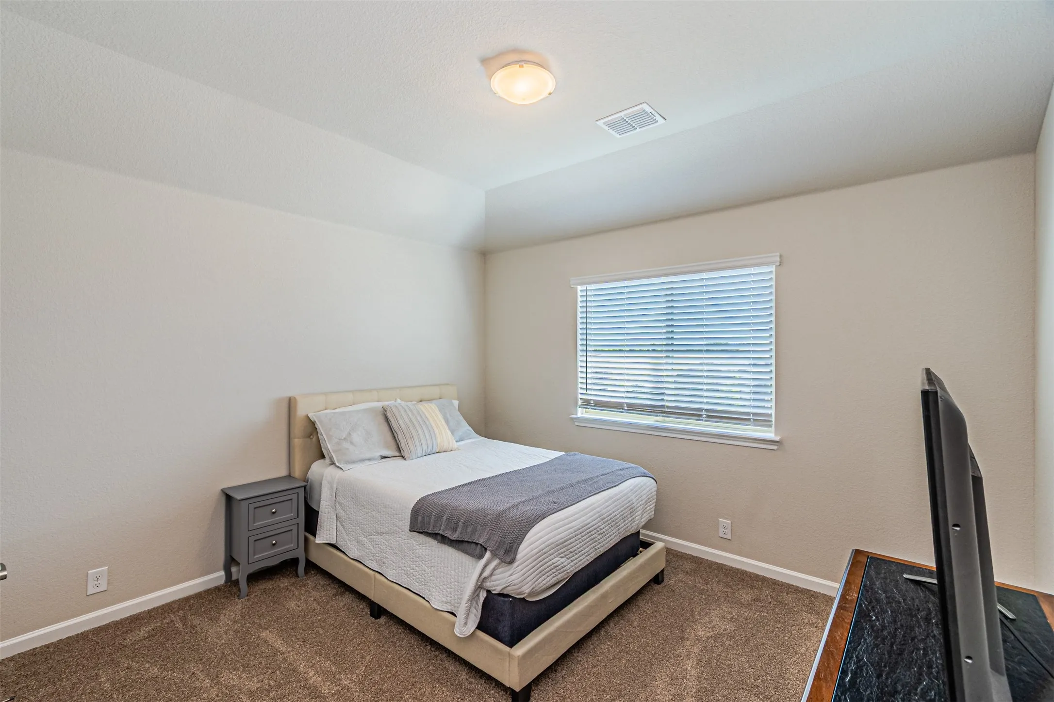 Single Family Residence For Sale in Johnson County , 1104 Goldenrod Drive, Godley, Texas 76044, 4 Bedroom, 4 Bathroom, 2 Garage spaces, 2,582 Sqft, built in 2023, mls#21385241, Real Estate Agent in Godley, Homes For Sale in Johnson county, Homes For Sale in Godley, Realtor in Godley Texas, Real Estate Brokerage Independent Realty Texas, Luminita Cordes Realtor