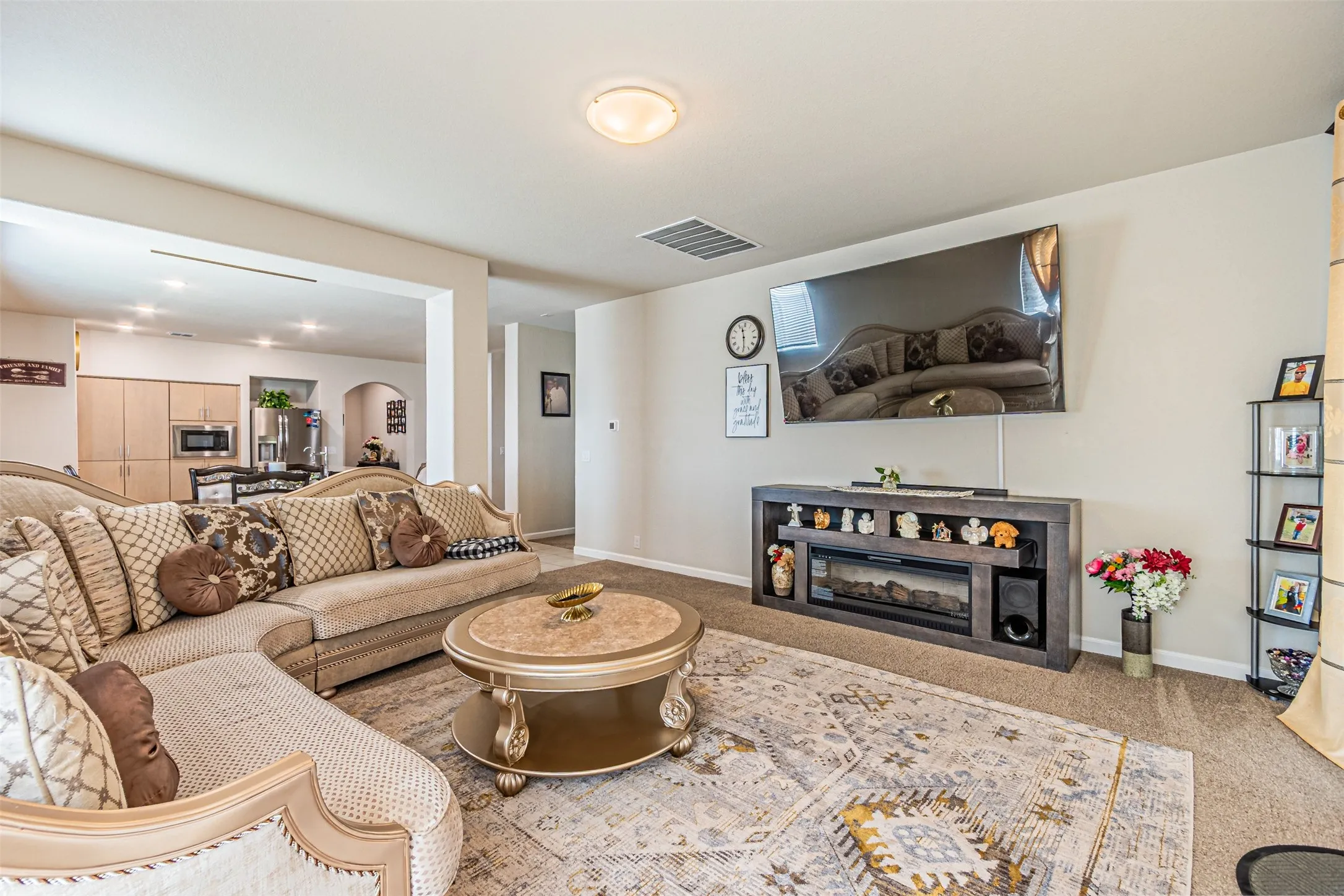 Single Family Residence For Sale in Johnson County , 1104 Goldenrod Drive, Godley, Texas 76044, 4 Bedroom, 4 Bathroom, 2 Garage spaces, 2,582 Sqft, built in 2023, mls#21385241, Real Estate Agent in Godley, Homes For Sale in Johnson county, Homes For Sale in Godley, Realtor in Godley Texas, Real Estate Brokerage Independent Realty Texas, Luminita Cordes Realtor