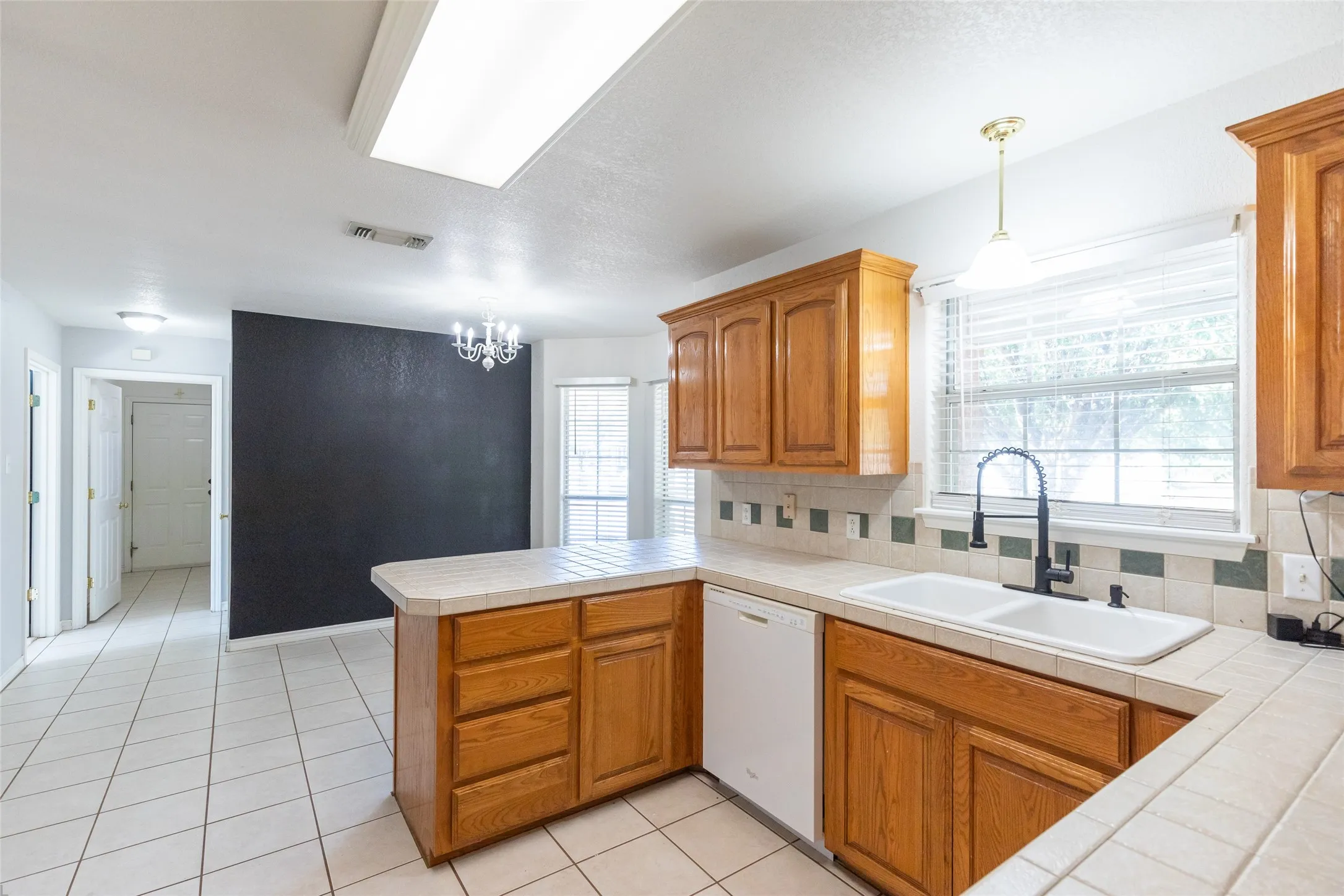 Single Family Residence For Sale in Taylor County , 717 Groves Road, Tuscola, Texas 79562, 3 Bedroom, 2 Bathroom, Garage spaces, 1,341 Sqft, built in 2000, mls#21380967, Real Estate Agent in Tuscola, Homes For Sale in Taylor county, Homes For Sale in Tuscola, Realtor in Tuscola Texas, Real Estate Brokerage Independent Realty Texas, Luminita Cordes Realtor