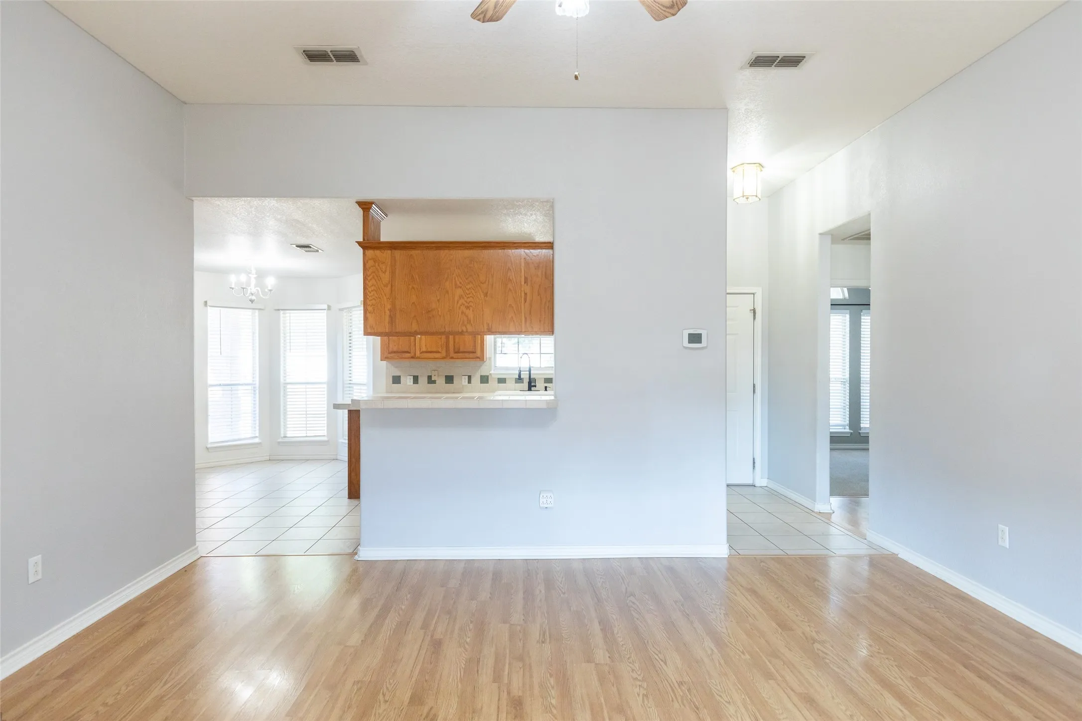 Single Family Residence For Sale in Taylor County , 717 Groves Road, Tuscola, Texas 79562, 3 Bedroom, 2 Bathroom, Garage spaces, 1,341 Sqft, built in 2000, mls#21380967, Real Estate Agent in Tuscola, Homes For Sale in Taylor county, Homes For Sale in Tuscola, Realtor in Tuscola Texas, Real Estate Brokerage Independent Realty Texas, Luminita Cordes Realtor