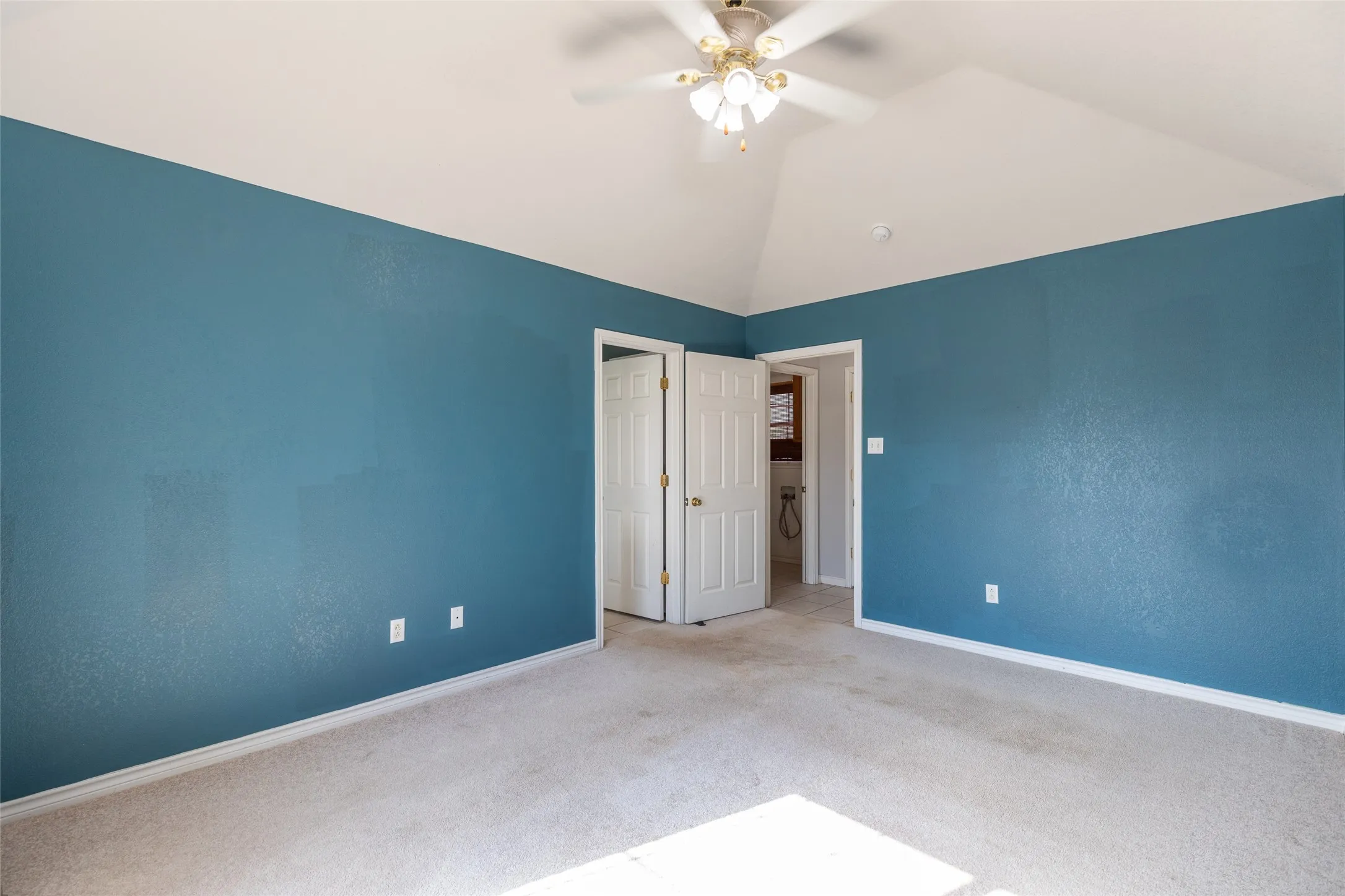 Single Family Residence For Sale in Taylor County , 717 Groves Road, Tuscola, Texas 79562, 3 Bedroom, 2 Bathroom, Garage spaces, 1,341 Sqft, built in 2000, mls#21380967, Real Estate Agent in Tuscola, Homes For Sale in Taylor county, Homes For Sale in Tuscola, Realtor in Tuscola Texas, Real Estate Brokerage Independent Realty Texas, Luminita Cordes Realtor