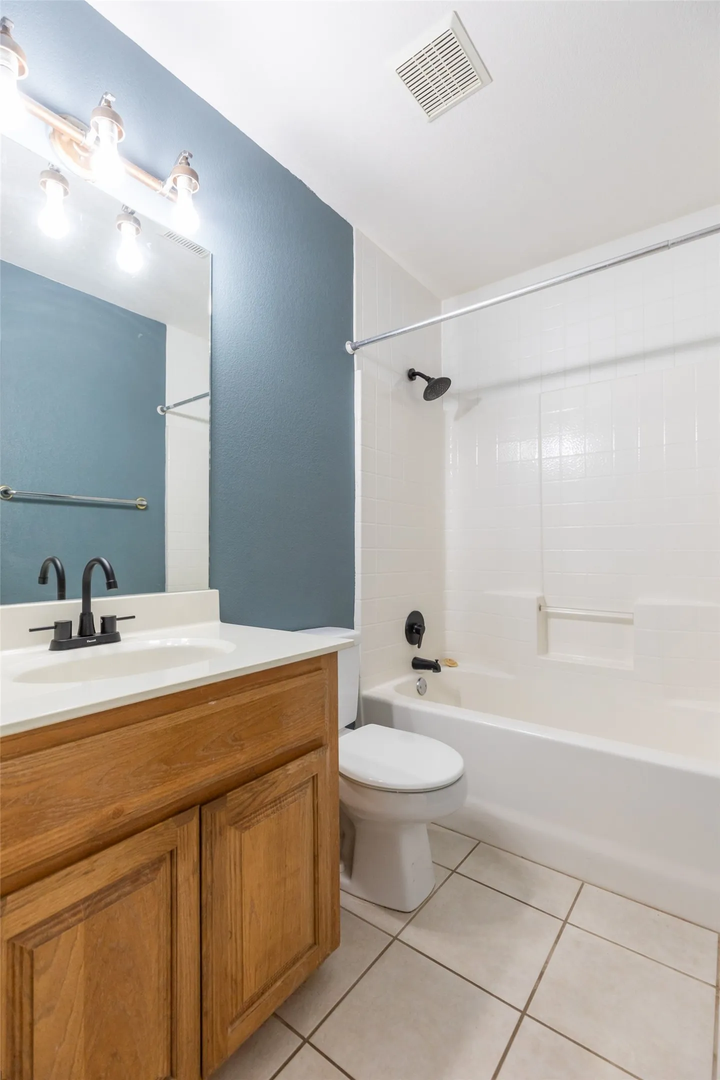 Single Family Residence For Sale in Taylor County , 717 Groves Road, Tuscola, Texas 79562, 3 Bedroom, 2 Bathroom, Garage spaces, 1,341 Sqft, built in 2000, mls#21380967, Real Estate Agent in Tuscola, Homes For Sale in Taylor county, Homes For Sale in Tuscola, Realtor in Tuscola Texas, Real Estate Brokerage Independent Realty Texas, Luminita Cordes Realtor