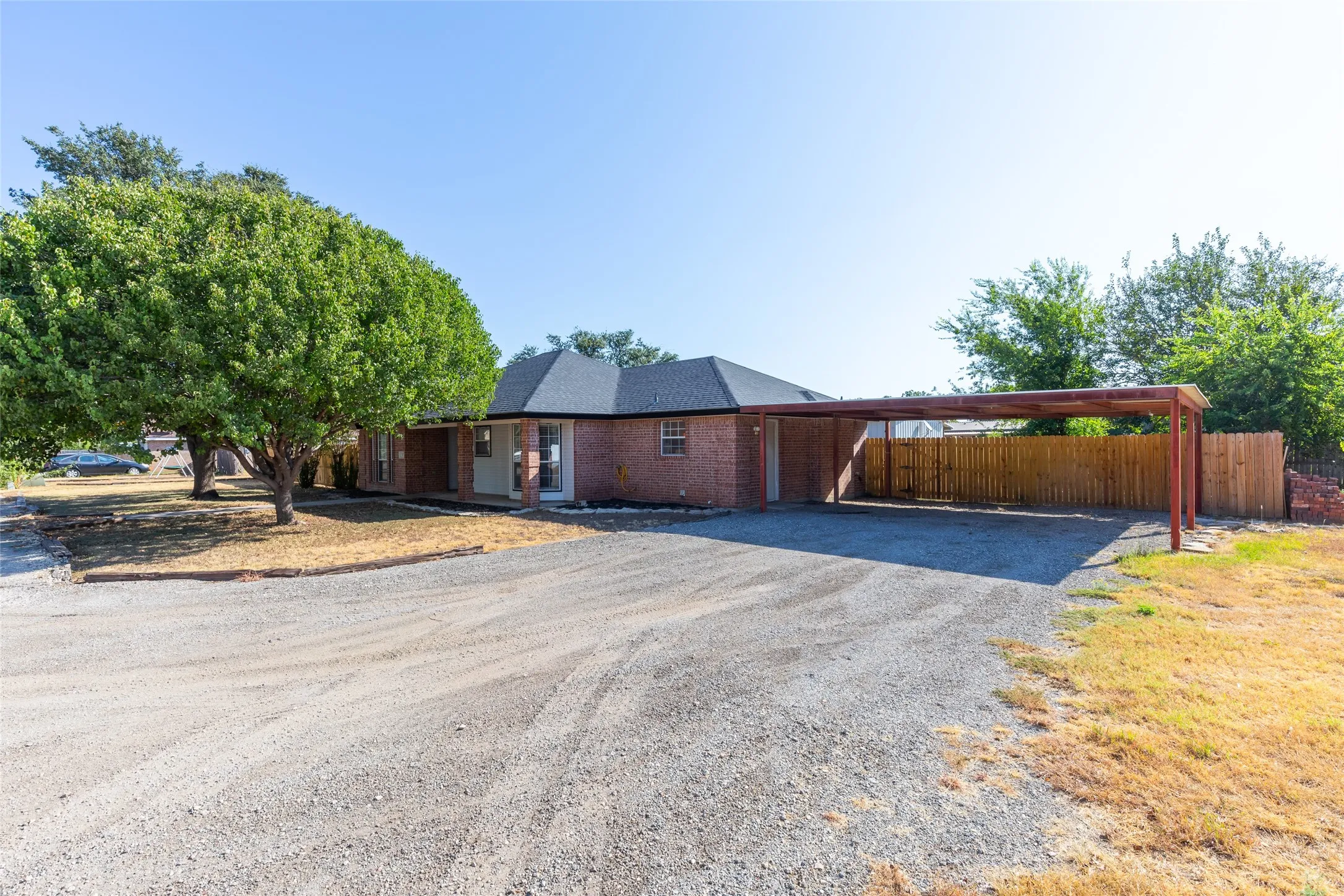 Single Family Residence For Sale in Taylor County , 717 Groves Road, Tuscola, Texas 79562, 3 Bedroom, 2 Bathroom, Garage spaces, 1,341 Sqft, built in 2000, mls#21380967, Real Estate Agent in Tuscola, Homes For Sale in Taylor county, Homes For Sale in Tuscola, Realtor in Tuscola Texas, Real Estate Brokerage Independent Realty Texas, Luminita Cordes Realtor