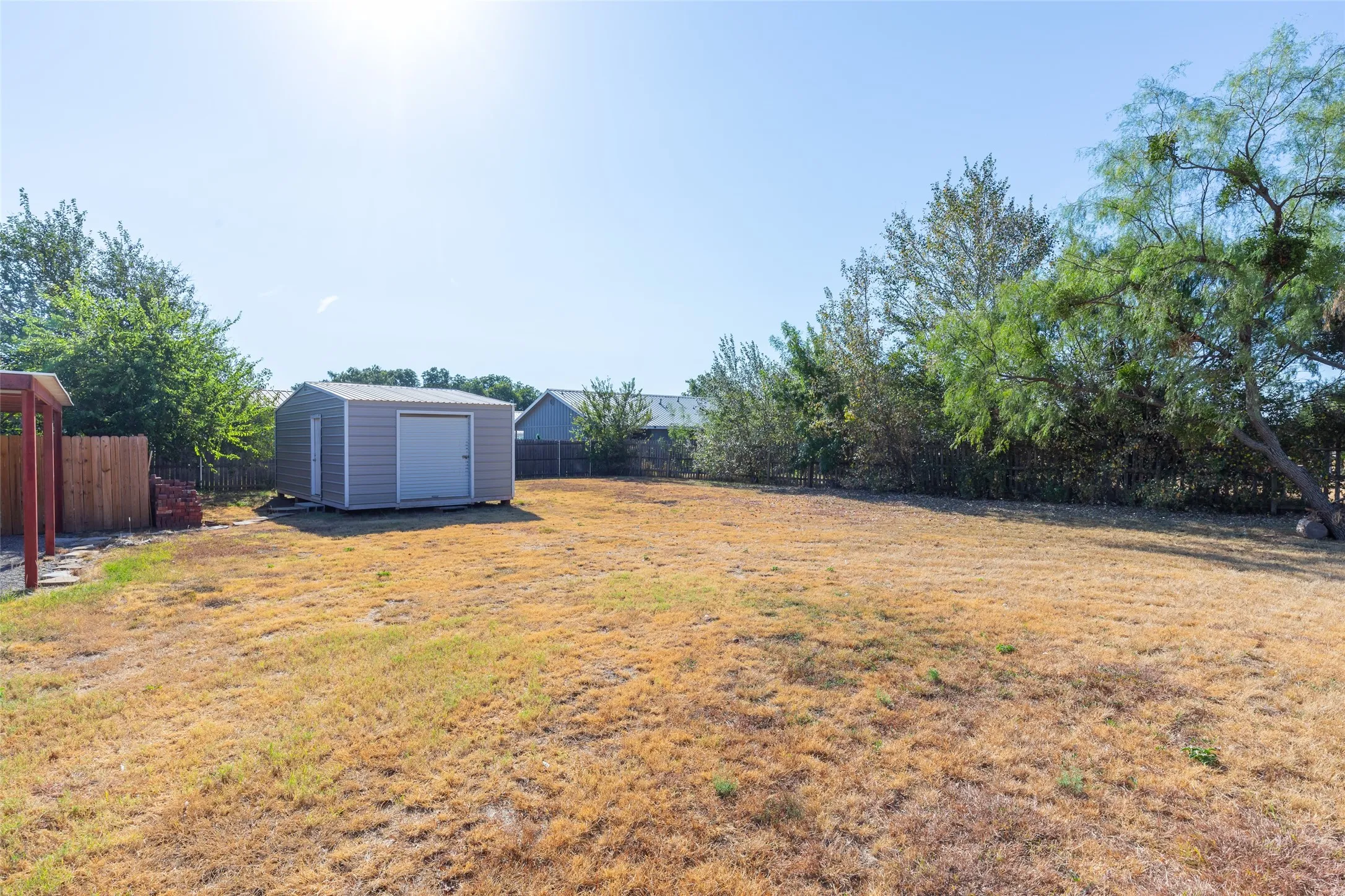 Single Family Residence For Sale in Taylor County , 717 Groves Road, Tuscola, Texas 79562, 3 Bedroom, 2 Bathroom, Garage spaces, 1,341 Sqft, built in 2000, mls#21380967, Real Estate Agent in Tuscola, Homes For Sale in Taylor county, Homes For Sale in Tuscola, Realtor in Tuscola Texas, Real Estate Brokerage Independent Realty Texas, Luminita Cordes Realtor