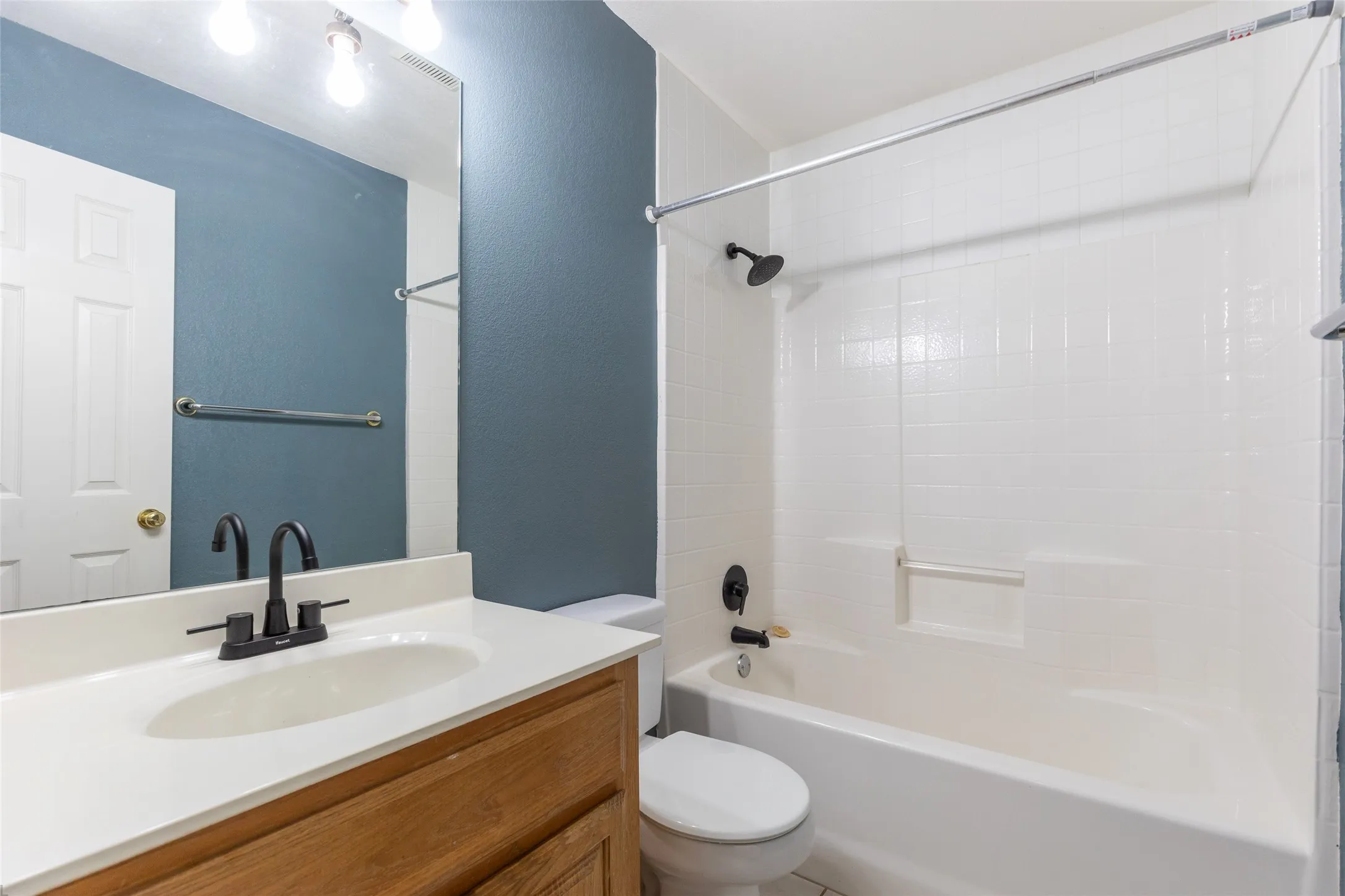 Single Family Residence For Sale in Taylor County , 717 Groves Road, Tuscola, Texas 79562, 3 Bedroom, 2 Bathroom, Garage spaces, 1,341 Sqft, built in 2000, mls#21380967, Real Estate Agent in Tuscola, Homes For Sale in Taylor county, Homes For Sale in Tuscola, Realtor in Tuscola Texas, Real Estate Brokerage Independent Realty Texas, Luminita Cordes Realtor