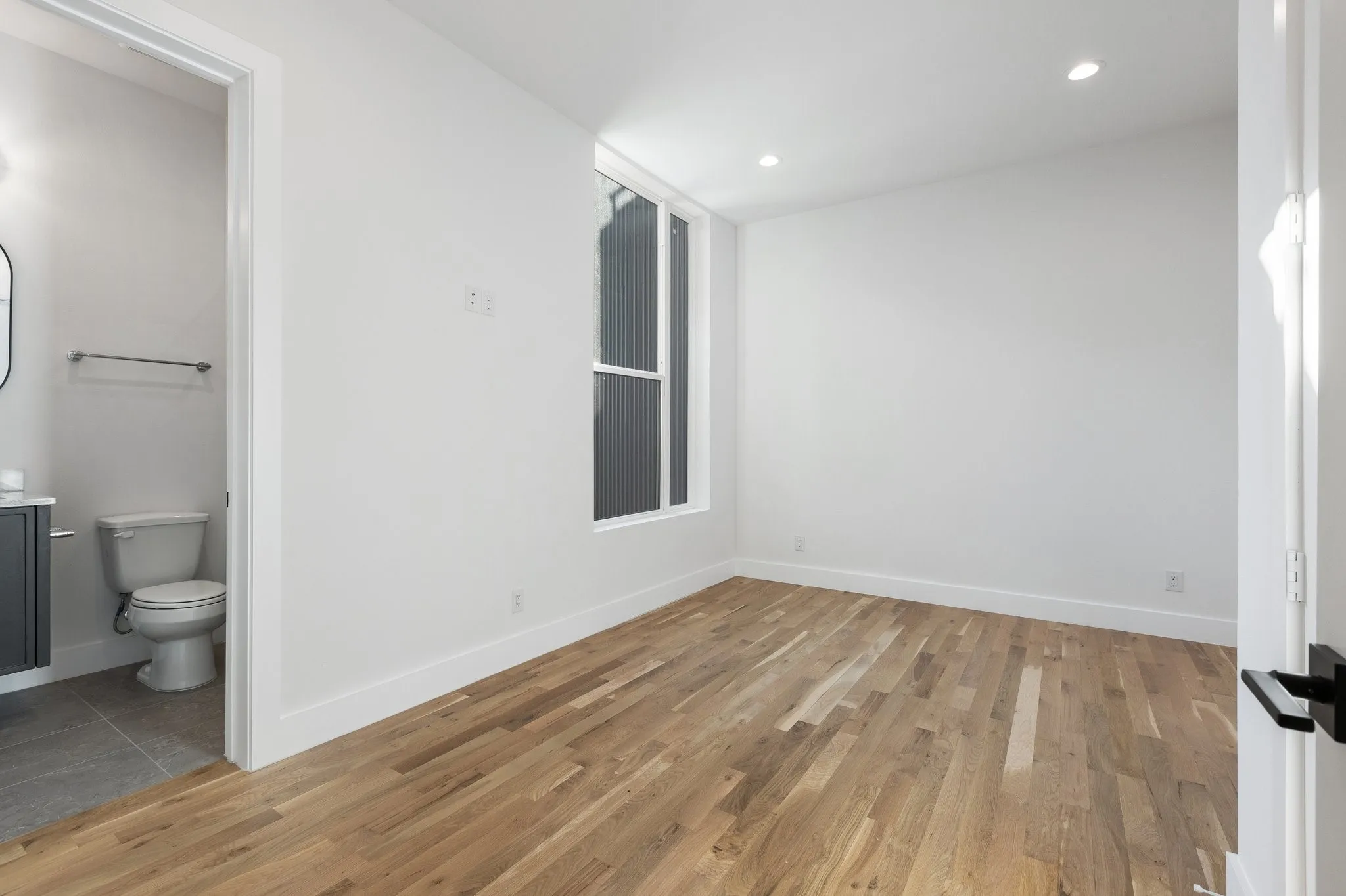 Townhouse For Sale in Dallas County , 4330 Dickason Avenue 102, Dallas, Texas 75219, 3 Bedroom, 4 Bathroom, 2 Garage spaces, 2,370 Sqft, built in 2025, mls#21386734, Real Estate Agent in Dallas, Homes For Sale in Dallas county, Homes For Sale in Dallas, Realtor in Dallas Texas, Real Estate Brokerage Independent Realty Texas, Luminita Cordes Realtor
