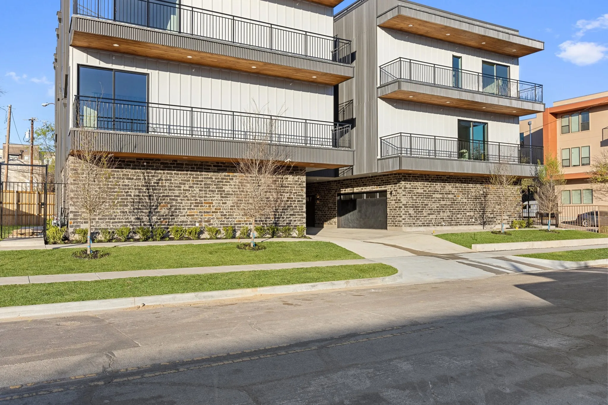 Townhouse For Sale in Dallas County , 4330 Dickason Avenue 102, Dallas, Texas 75219, 3 Bedroom, 4 Bathroom, 2 Garage spaces, 2,370 Sqft, built in 2025, mls#21386734, Real Estate Agent in Dallas, Homes For Sale in Dallas county, Homes For Sale in Dallas, Realtor in Dallas Texas, Real Estate Brokerage Independent Realty Texas, Luminita Cordes Realtor