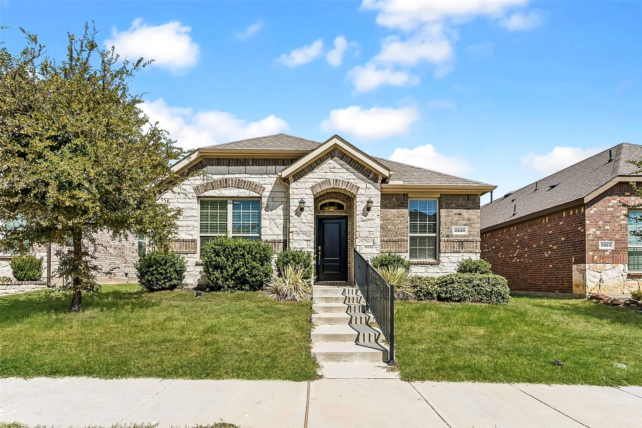 Single Family Residence For Sale in Denton County , 2329 Brightstone Drive, Little Elm, Texas 76227, 3 Bedroom, 2 Bathroom, 2 Garage spaces, 1,579 Sqft, built in 2020, mls#21386967, Real Estate Agent in Little Elm, Homes For Sale in Denton county, Homes For Sale in Little Elm, Realtor in Little Elm Texas, Real Estate Brokerage Independent Realty Texas, Luminita Cordes Realtor