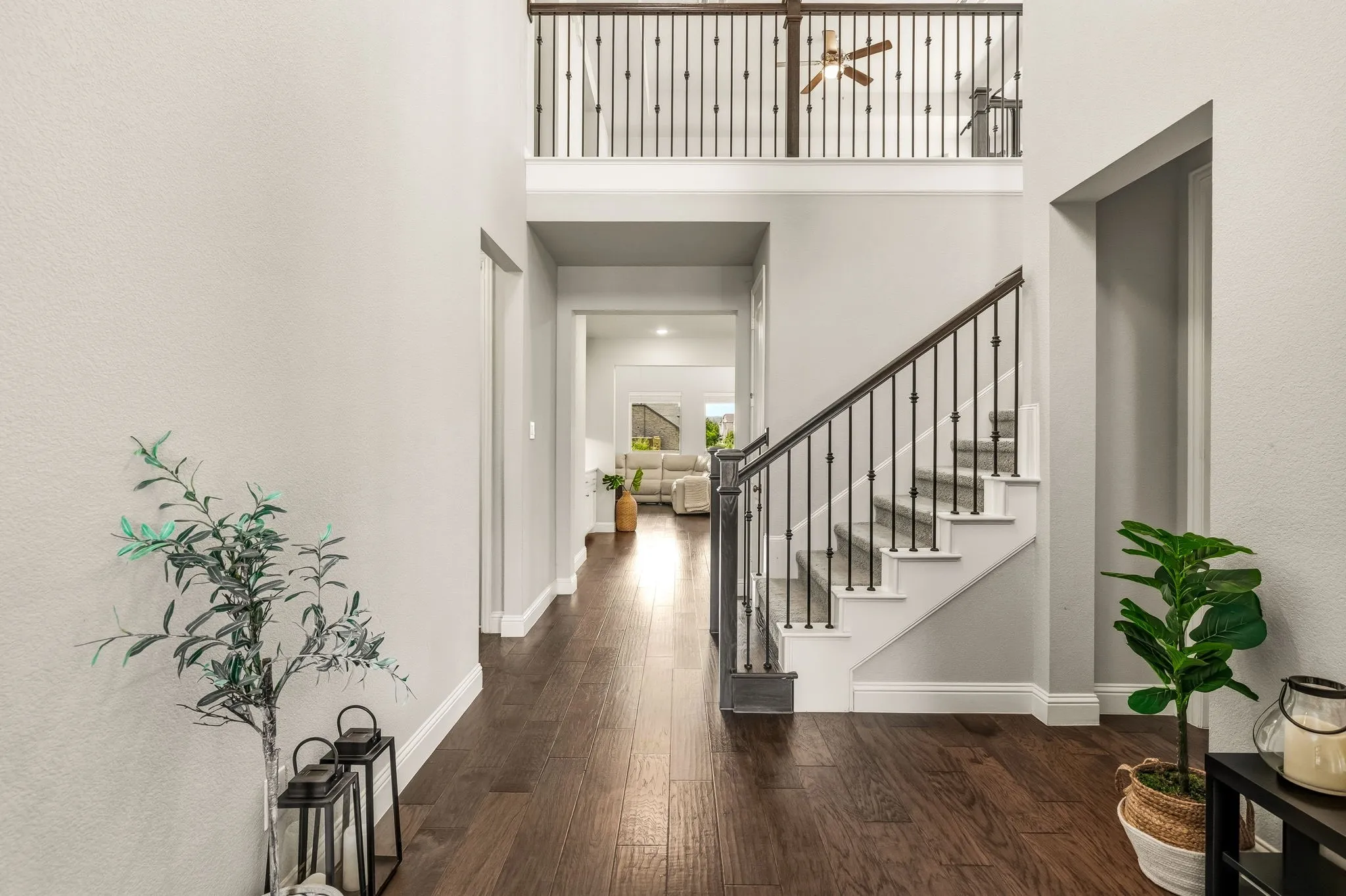 Single Family Residence For Sale in Collin County , 704 Corner Post Path, Celina, Texas 75009, 4 Bedroom, 3 Bathroom, 2 Garage spaces, 3,263 Sqft, built in 2020, mls#21386891, Real Estate Agent in Celina, Homes For Sale in Collin county, Homes For Sale in Celina, Realtor in Celina Texas, Real Estate Brokerage Independent Realty Texas, Luminita Cordes Realtor
