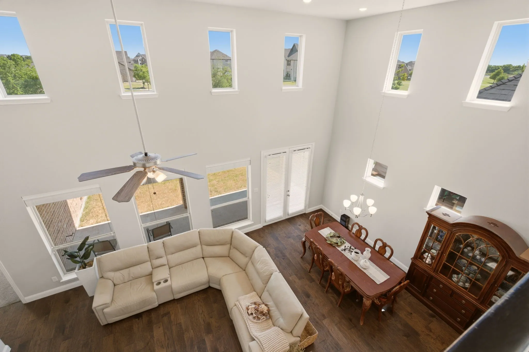 Single Family Residence For Sale in Collin County , 704 Corner Post Path, Celina, Texas 75009, 4 Bedroom, 3 Bathroom, 2 Garage spaces, 3,263 Sqft, built in 2020, mls#21386891, Real Estate Agent in Celina, Homes For Sale in Collin county, Homes For Sale in Celina, Realtor in Celina Texas, Real Estate Brokerage Independent Realty Texas, Luminita Cordes Realtor