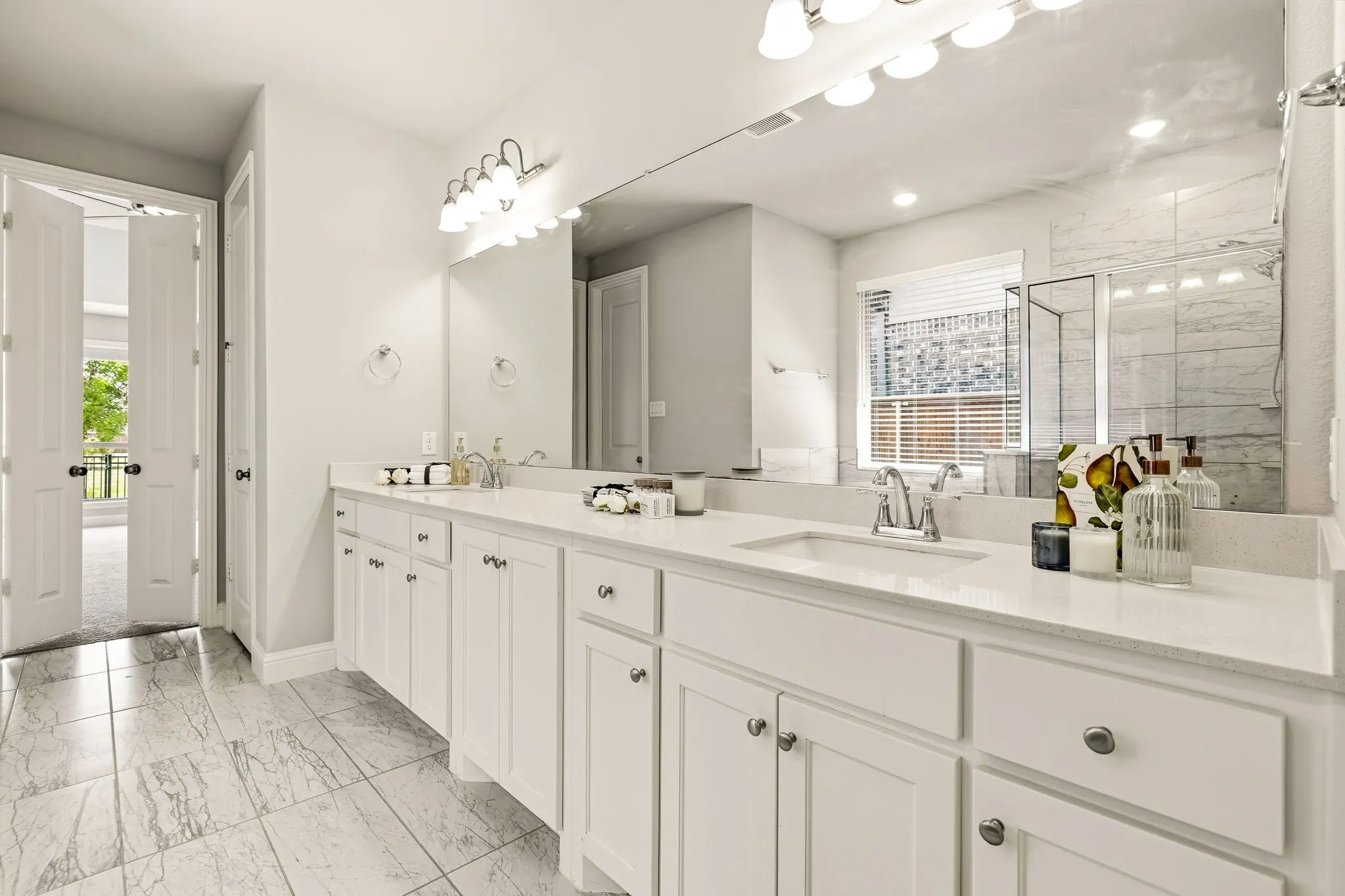 Single Family Residence For Sale in Collin County , 704 Corner Post Path, Celina, Texas 75009, 4 Bedroom, 3 Bathroom, 2 Garage spaces, 3,263 Sqft, built in 2020, mls#21386891, Real Estate Agent in Celina, Homes For Sale in Collin county, Homes For Sale in Celina, Realtor in Celina Texas, Real Estate Brokerage Independent Realty Texas, Luminita Cordes Realtor