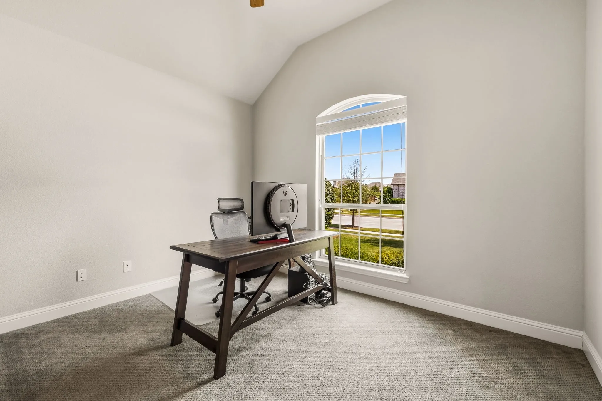 Single Family Residence For Sale in Collin County , 704 Corner Post Path, Celina, Texas 75009, 4 Bedroom, 3 Bathroom, 2 Garage spaces, 3,263 Sqft, built in 2020, mls#21386891, Real Estate Agent in Celina, Homes For Sale in Collin county, Homes For Sale in Celina, Realtor in Celina Texas, Real Estate Brokerage Independent Realty Texas, Luminita Cordes Realtor