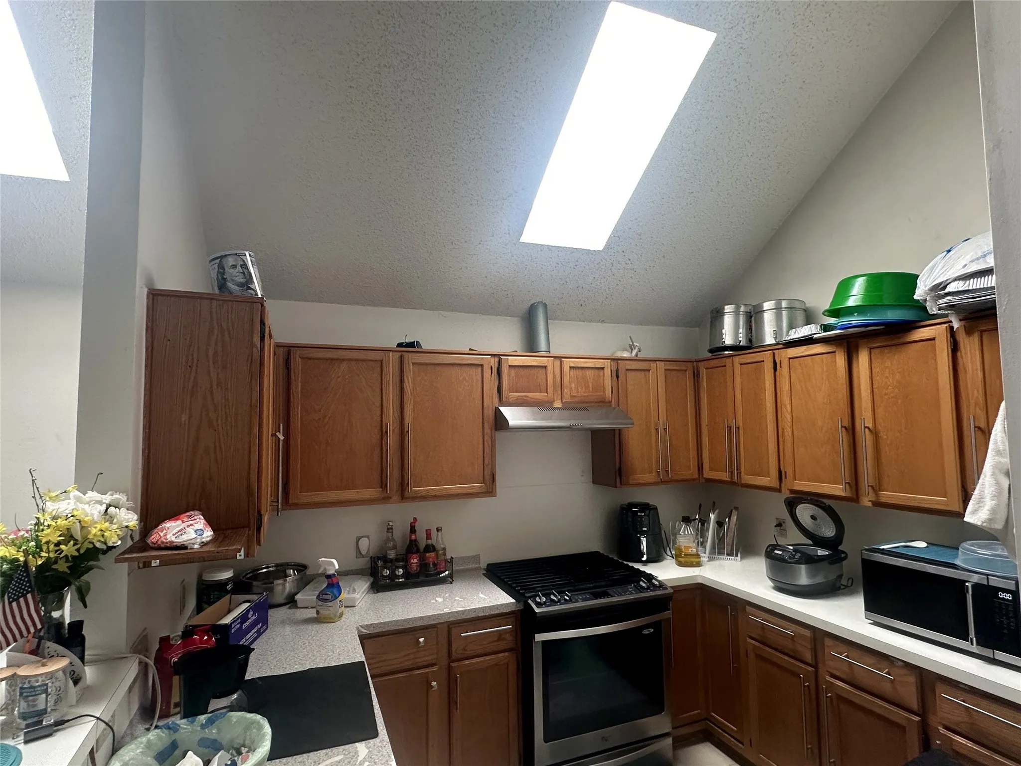 Single Family Residence For Sale in Dallas County , 1518 Northampton Drive, Rowlett, Texas 75089, 3 Bedroom, 2 Bathroom, 2 Garage spaces, 1,386 Sqft, built in 1992, mls#21386970, Real Estate Agent in Rowlett, Homes For Sale in Dallas county, Homes For Sale in Rowlett, Realtor in Rowlett Texas, Real Estate Brokerage Independent Realty Texas, Luminita Cordes Realtor