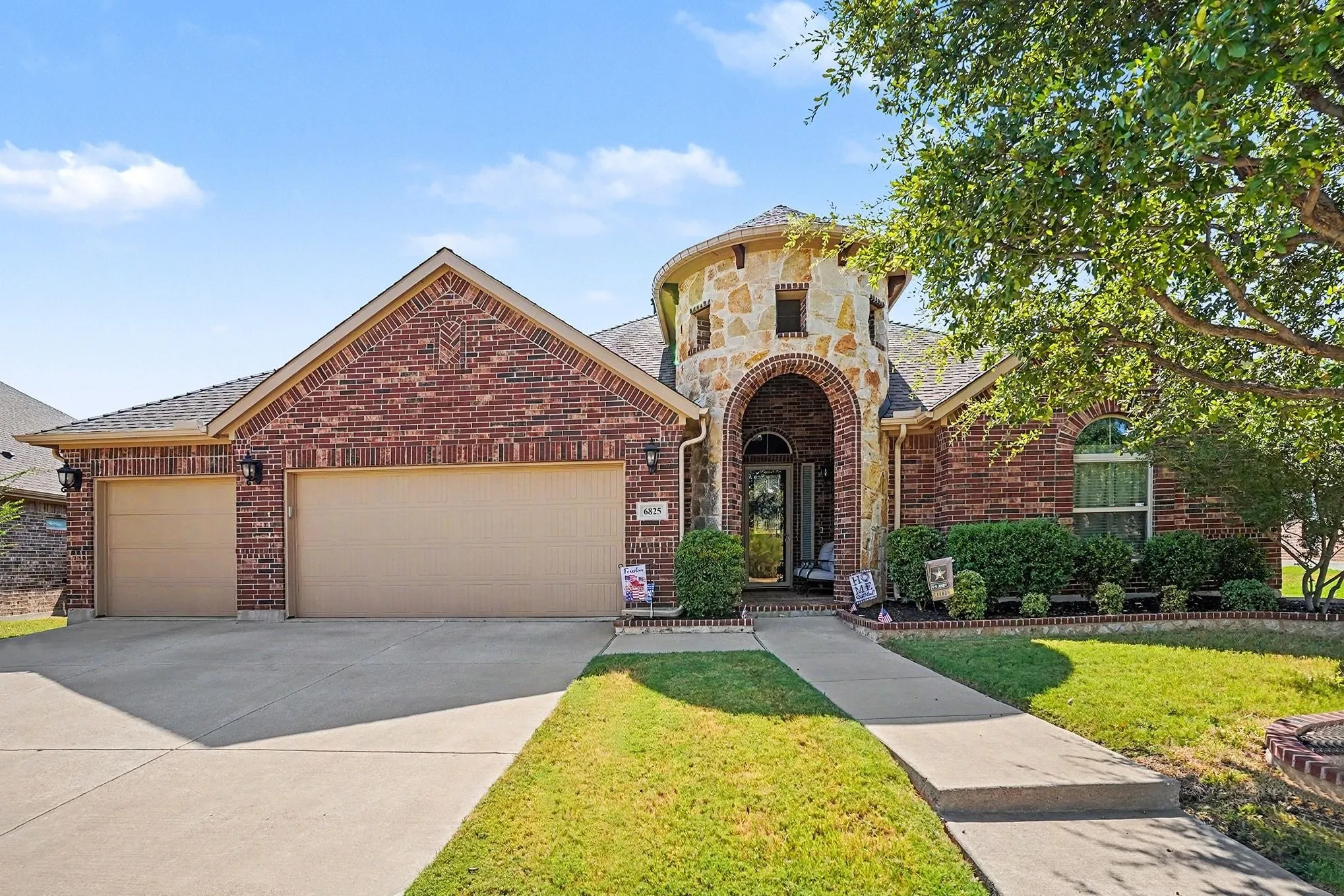Single Family Residence For Sale