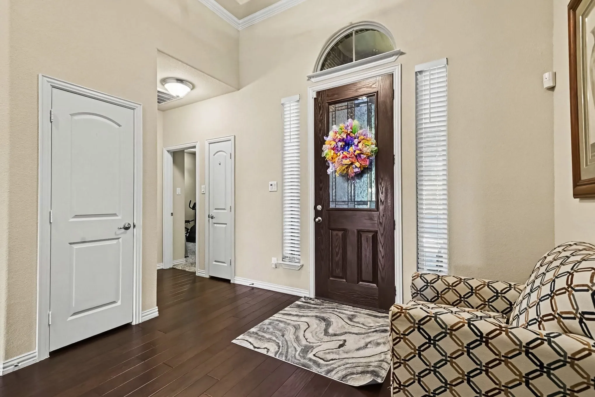 Single Family Residence For Sale in Tarrant County , 6825 San Antonio Drive, Fort Worth, Texas 76131, 3 Bedroom, 3 Bathroom, 3 Garage spaces, 2,583 Sqft, built in 2014, mls#21386440, Real Estate Agent in Fort Worth, Homes For Sale in Tarrant county, Homes For Sale in Fort Worth, Realtor in Fort Worth Texas, Real Estate Brokerage Independent Realty Texas, Luminita Cordes Realtor