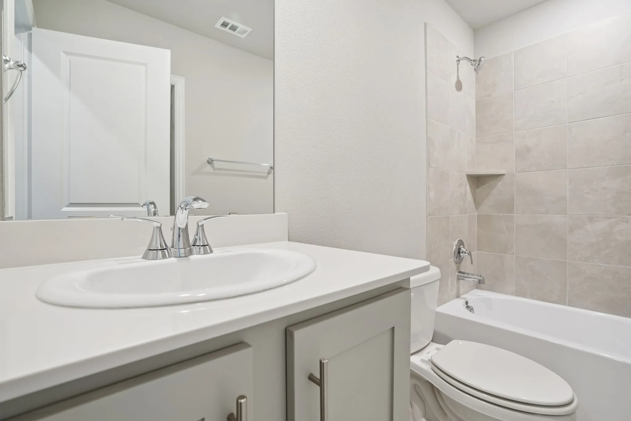 Photo is not of the actual home, but is an inspirational photo of builder’s model home and may depict options, furnishings, and/or decorator features that are not included.