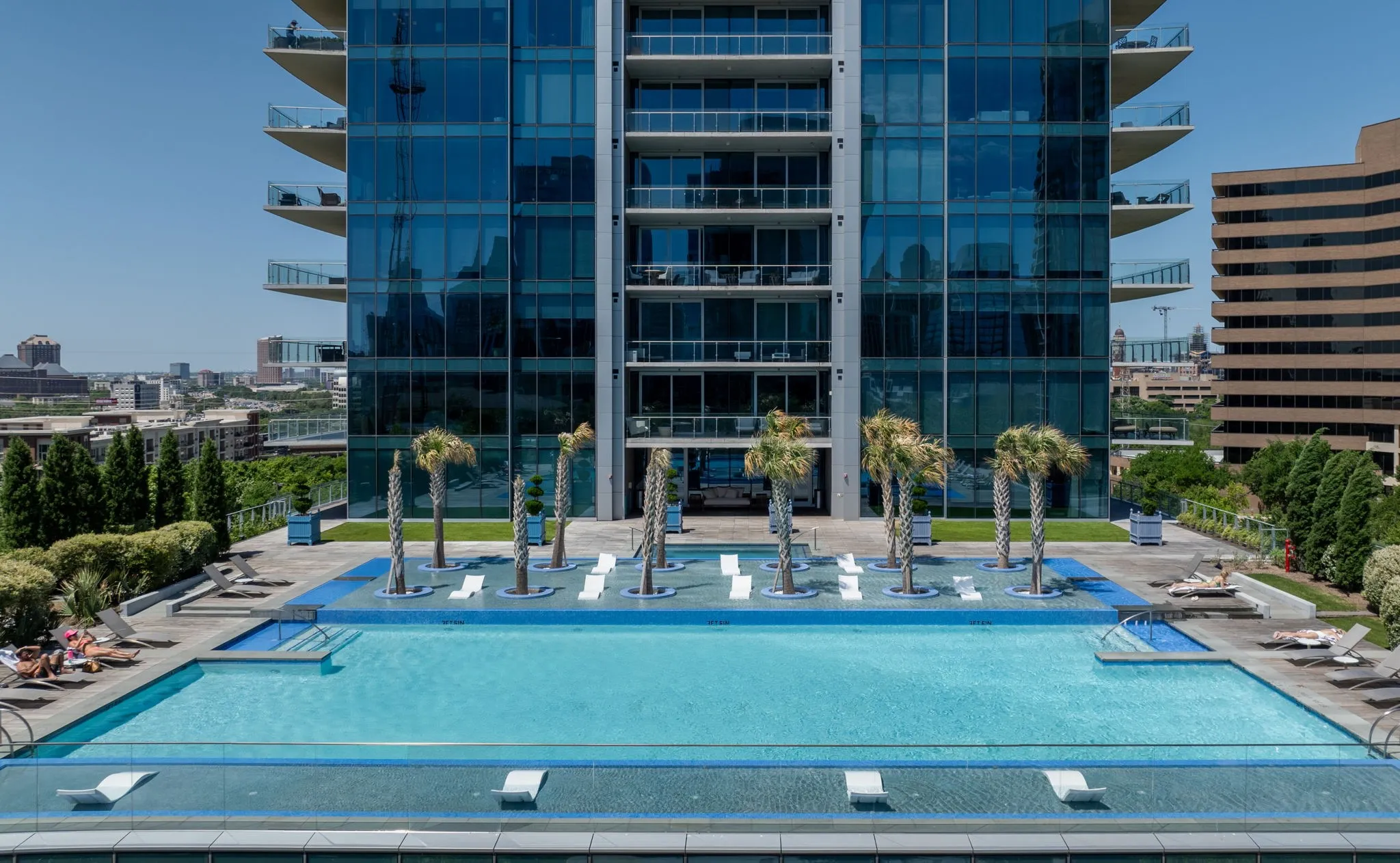 Condominium For Sale in Dallas County , 3130 N Harwood Street 2102, Dallas, Texas 75201, 2 Bedroom, 3 Bathroom, 2 Garage spaces, 1,419 Sqft, built in 2015, mls#21330753, Real Estate Agent in Dallas, Homes For Sale in Dallas county, Homes For Sale in Dallas, Realtor in Dallas Texas, Real Estate Brokerage Independent Realty Texas, Luminita Cordes Realtor
