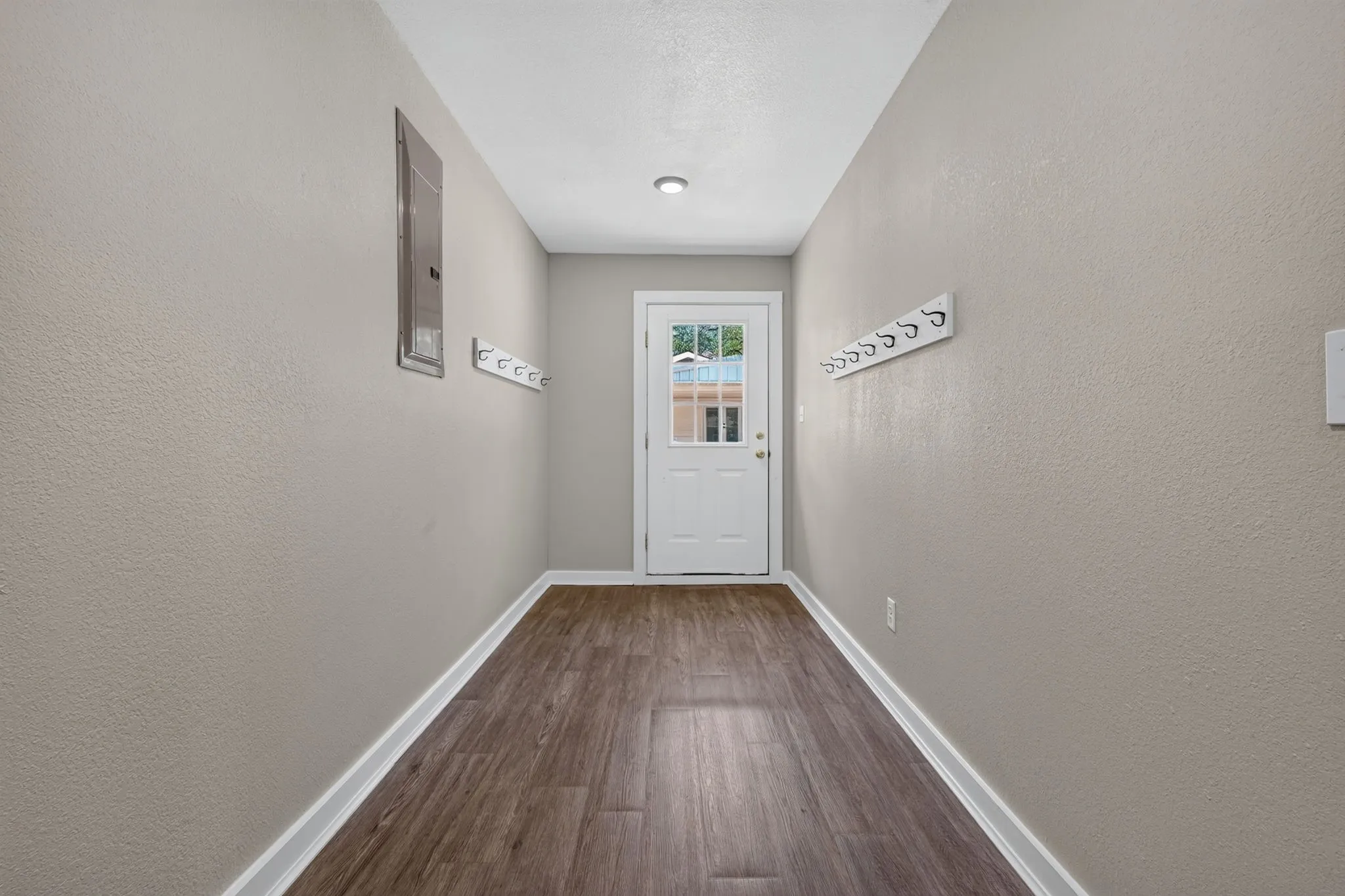 Single Family Residence For Sale in Palo Pinto County , 303 NW 32nd Street, Mineral Wells, Texas 76067, 5 Bedroom, 2 Bathroom, Garage spaces, 2,387 Sqft, built in 1967, mls#21386966, Real Estate Agent in Mineral Wells, Homes For Sale in Palo Pinto county, Homes For Sale in Mineral Wells, Realtor in Mineral Wells Texas, Real Estate Brokerage Independent Realty Texas, Luminita Cordes Realtor