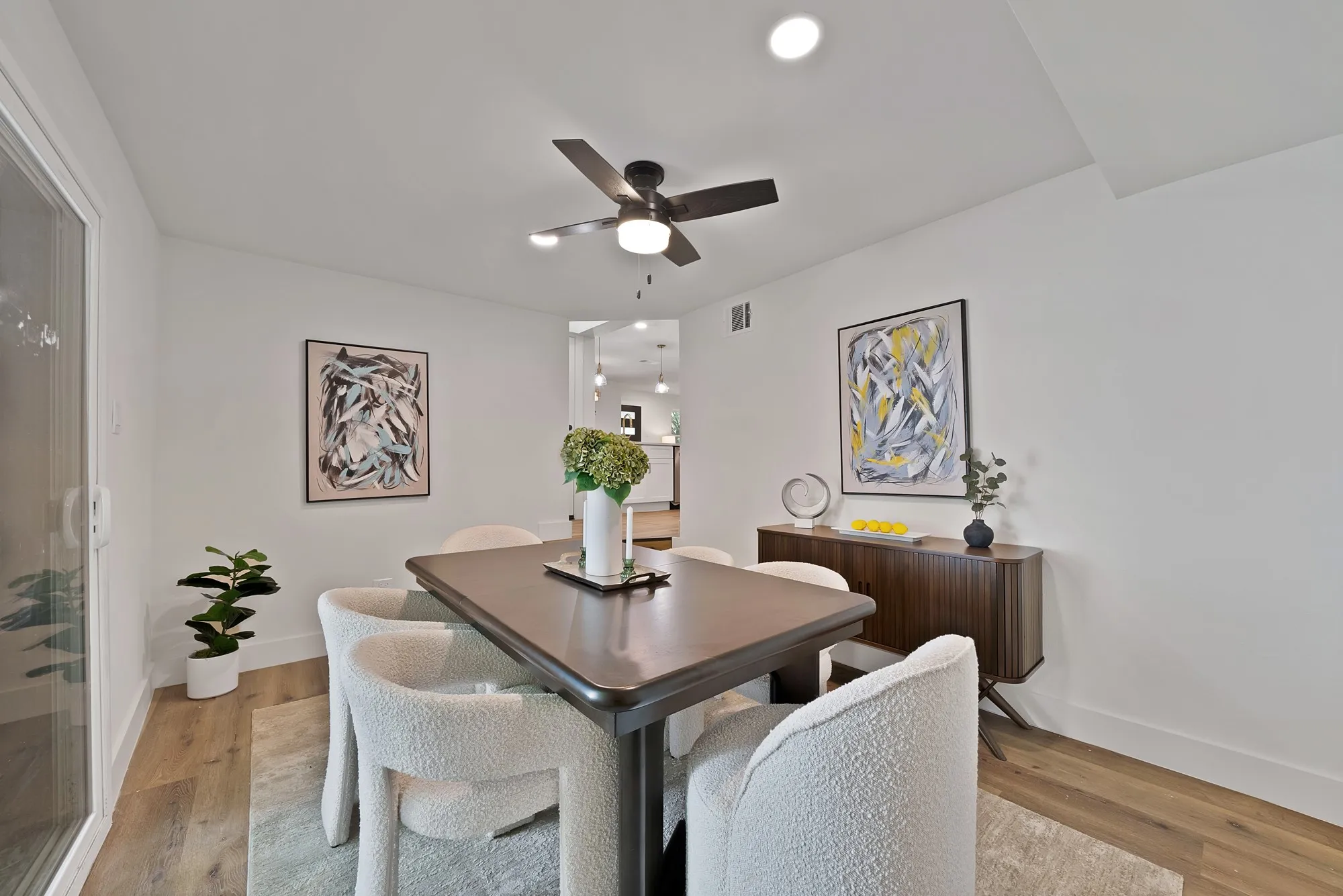 Single Family Residence For Sale in Dallas County , 2926 Hillglenn Road, Dallas, Texas 75228, 4 Bedroom, 2 Bathroom, Garage spaces, 1,824 Sqft, built in 1955, mls#21386972, Real Estate Agent in Dallas, Homes For Sale in Dallas county, Homes For Sale in Dallas, Realtor in Dallas Texas, Real Estate Brokerage Independent Realty Texas, Luminita Cordes Realtor